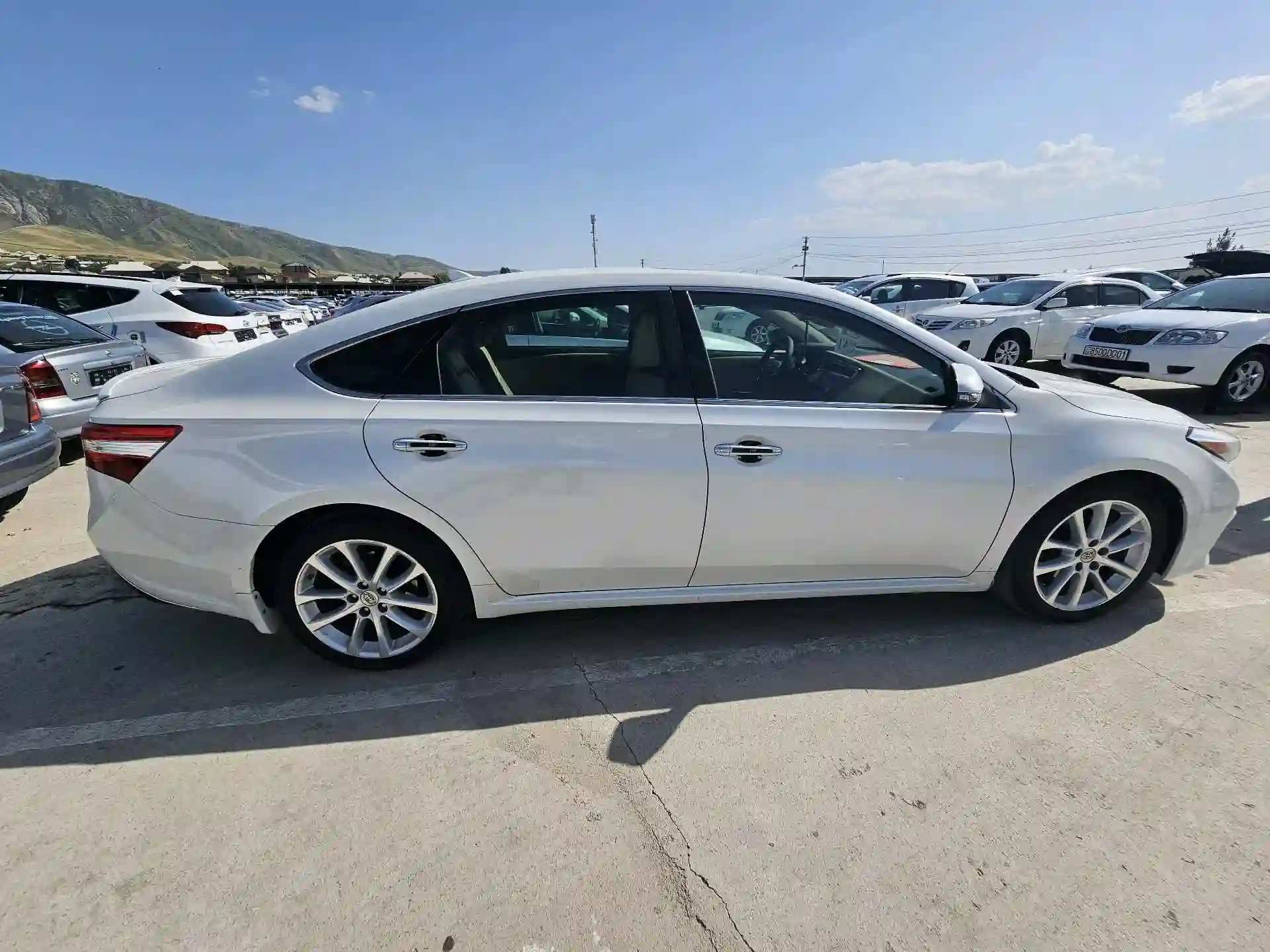 Toyota Avalon 2014