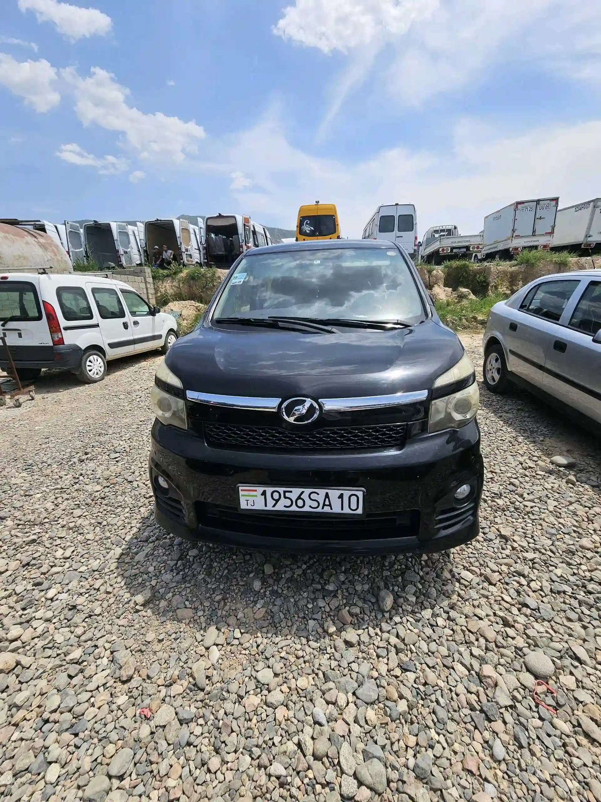 Toyota Voxy 2011