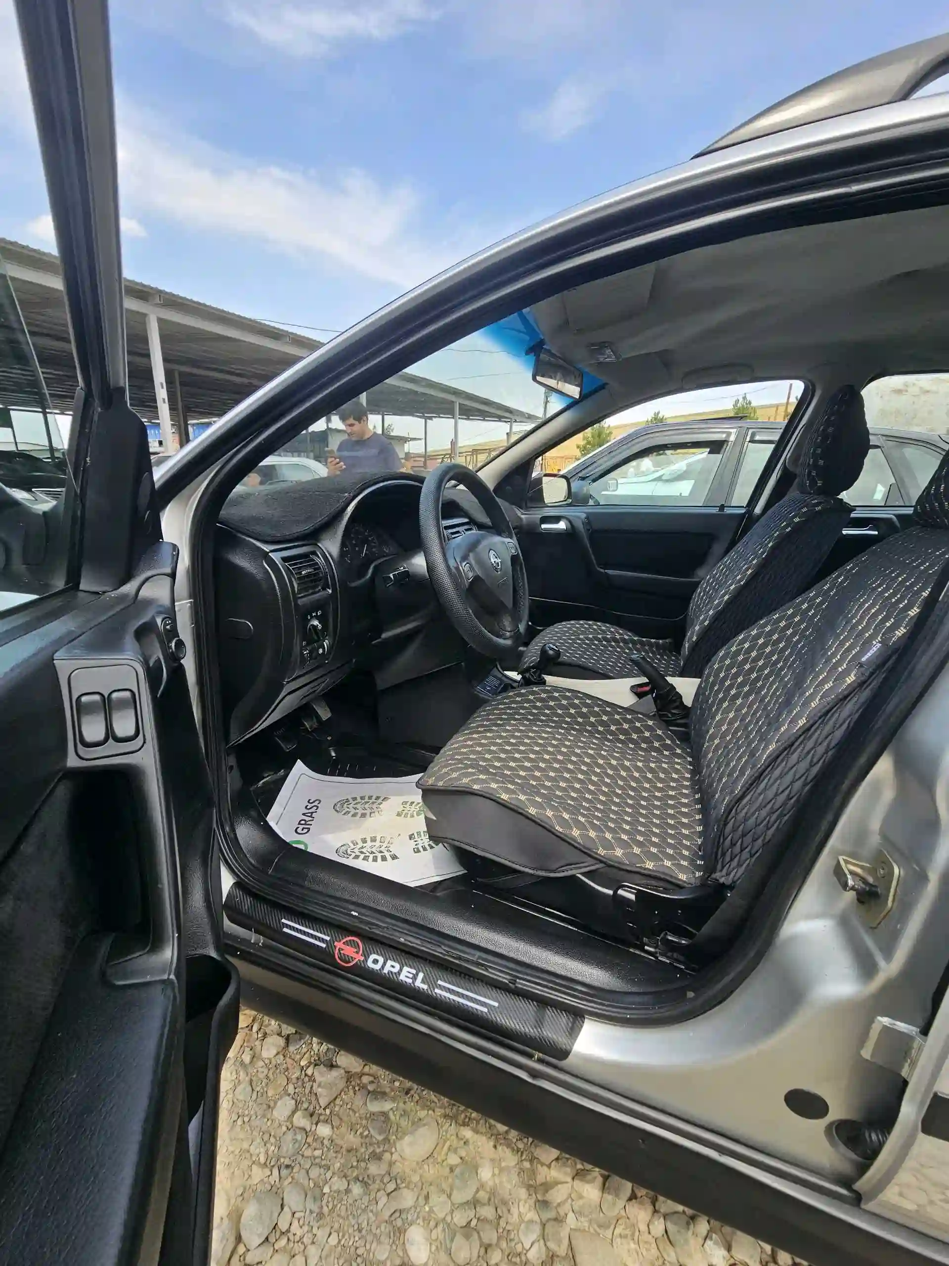 Opel Astra j 1999