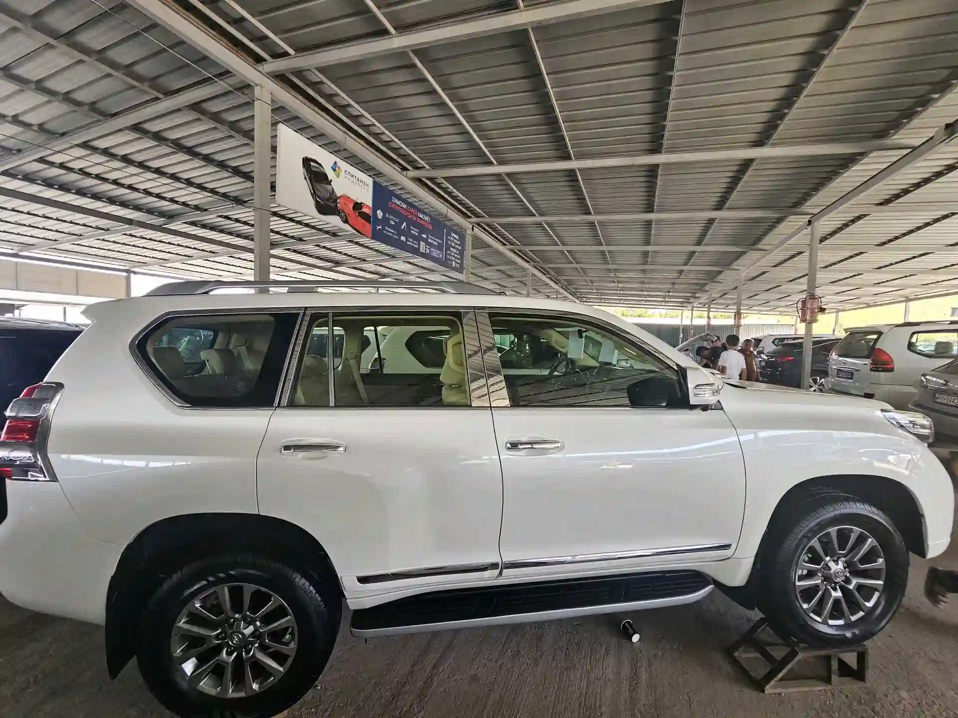 Toyota Land cruiser prado 2015