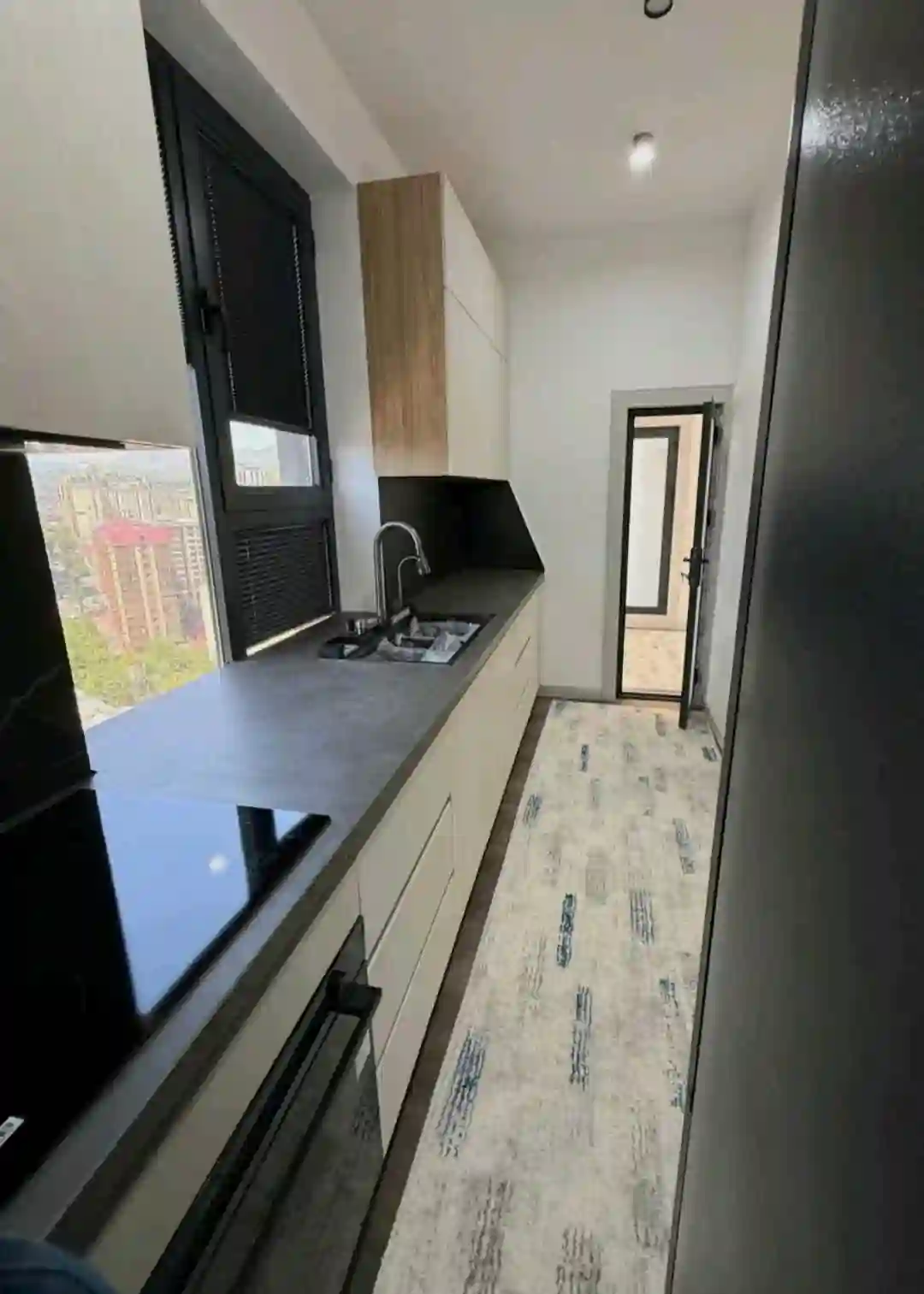 3-к квартира, 18 этаж, 81 м², И.Сомонӣ