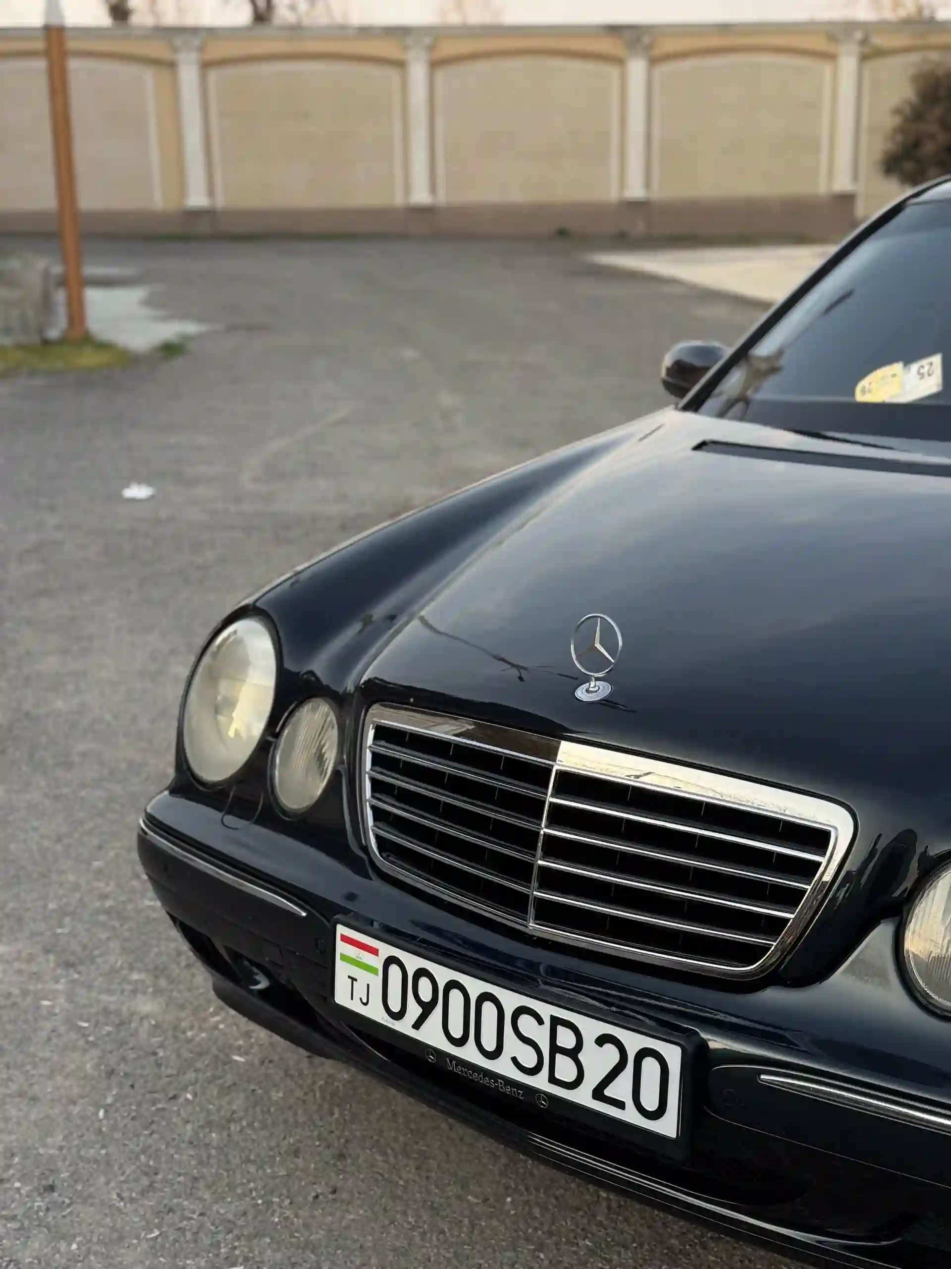 Mercedes-benz E class 2001