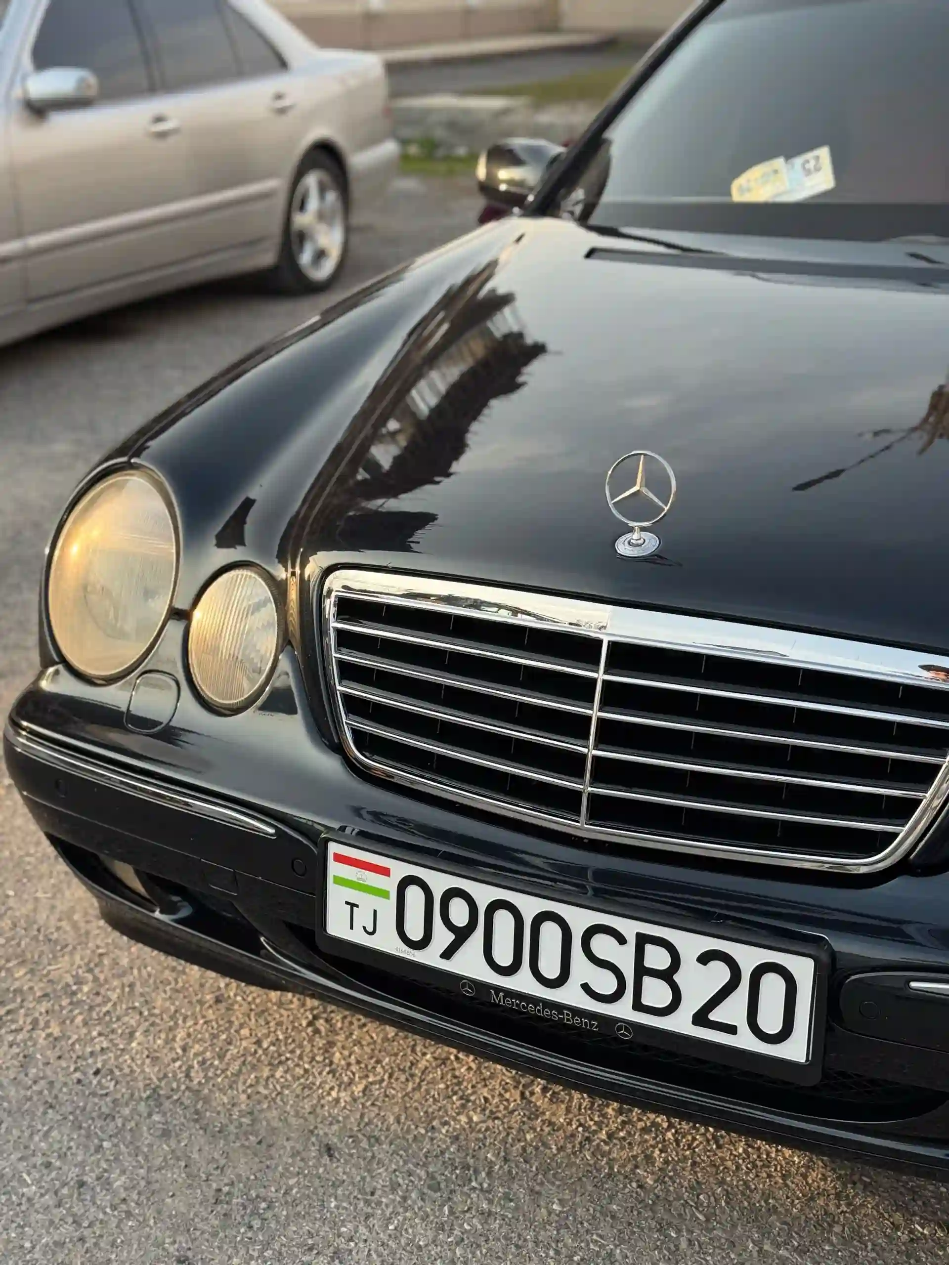 Mercedes-benz E class 2001
