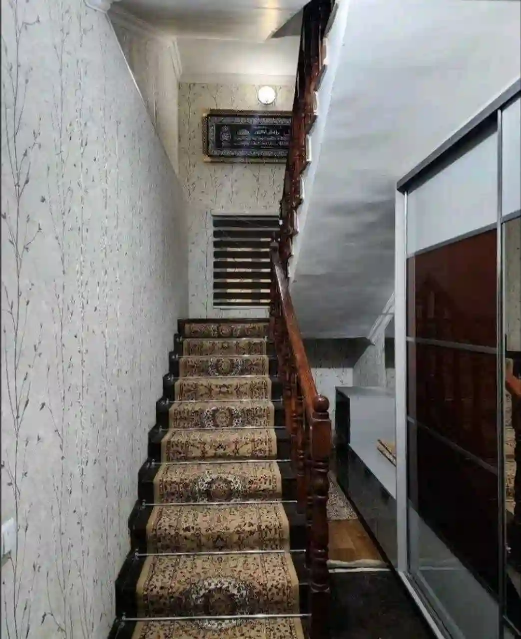 2 этажный, 6-комн. дом, 280 м², 3 соток, Сино — миниатюра 9