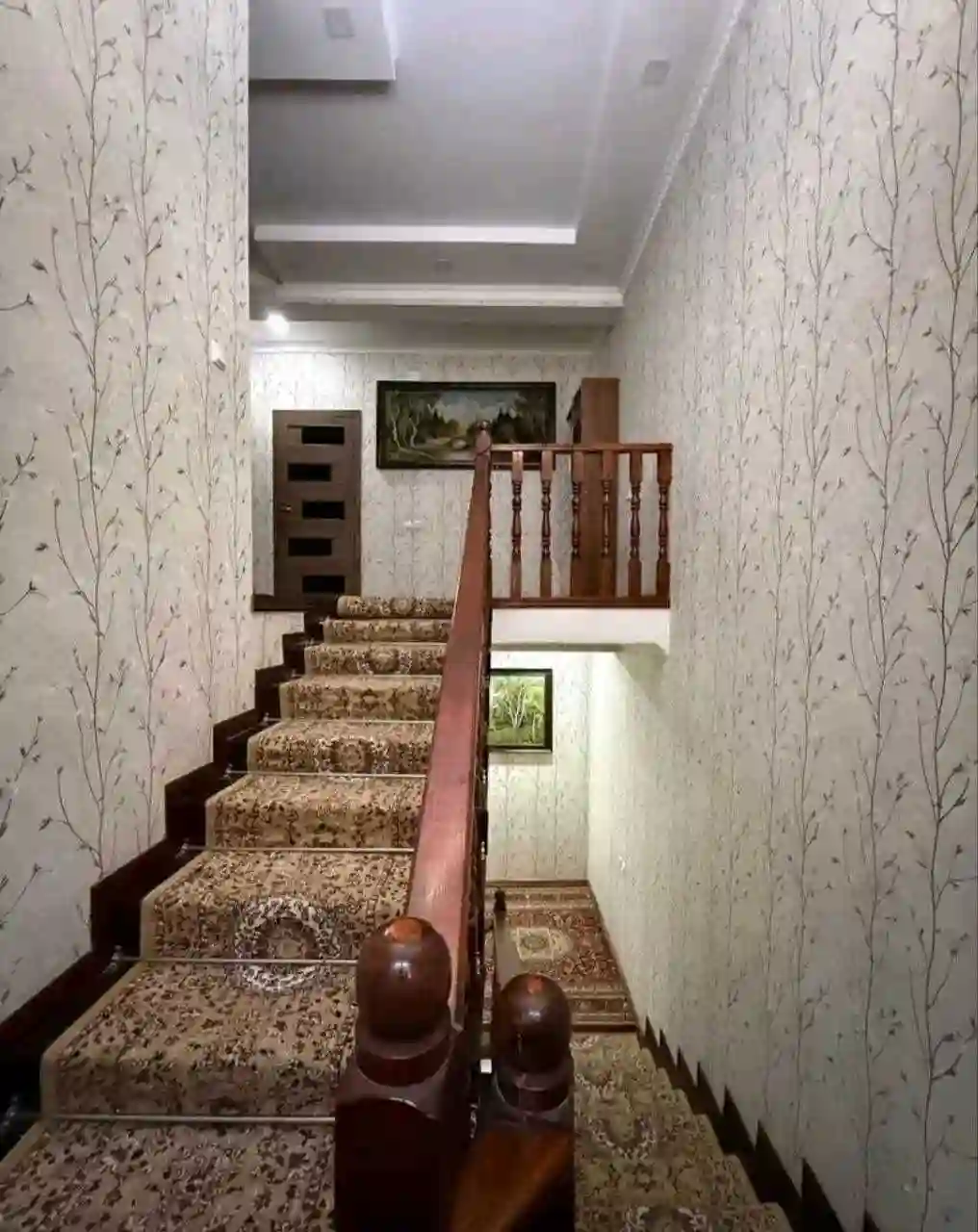 2 этажный, 6-комн. дом, 280 м², 3 соток, Сино — миниатюра 17
