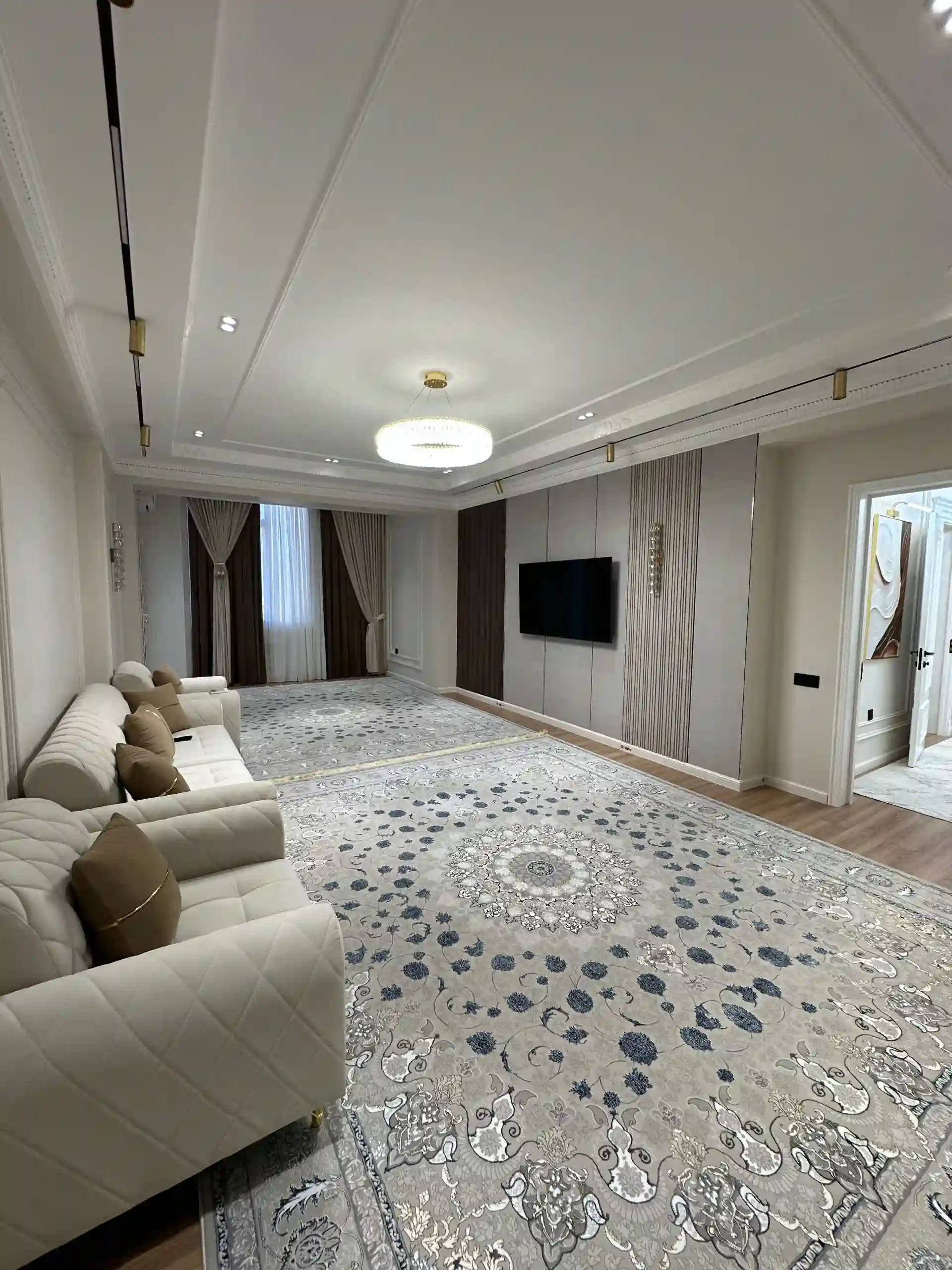 2-к квартира, 16 этаж, 93 м², скори — миниатюра 2