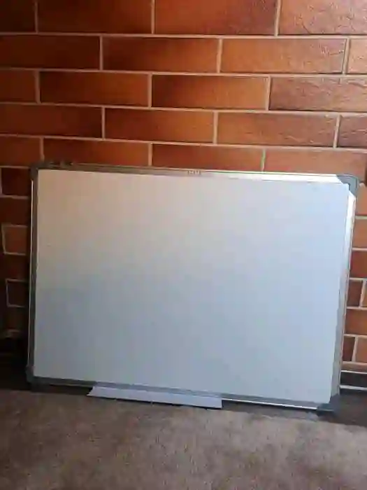 Магнитно- Маркерная доска 60×90 двусторонняя