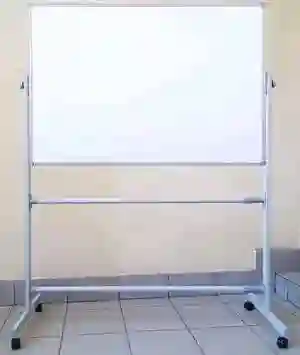 Подставка на колёсиках для доски