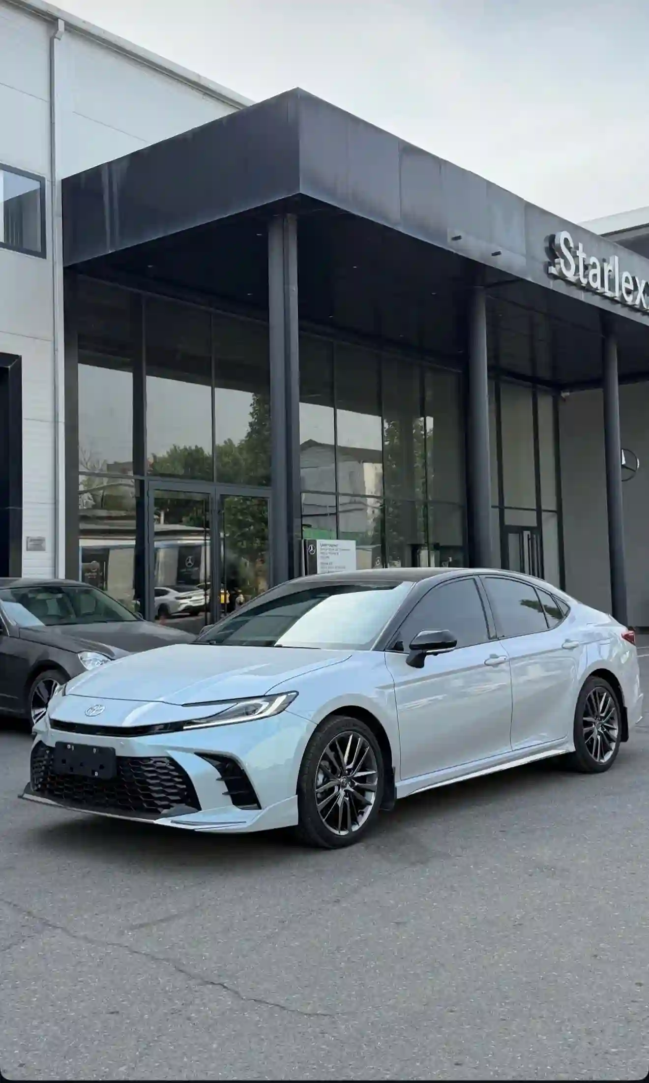 Toyota Camry 2025 — миниатюра 2