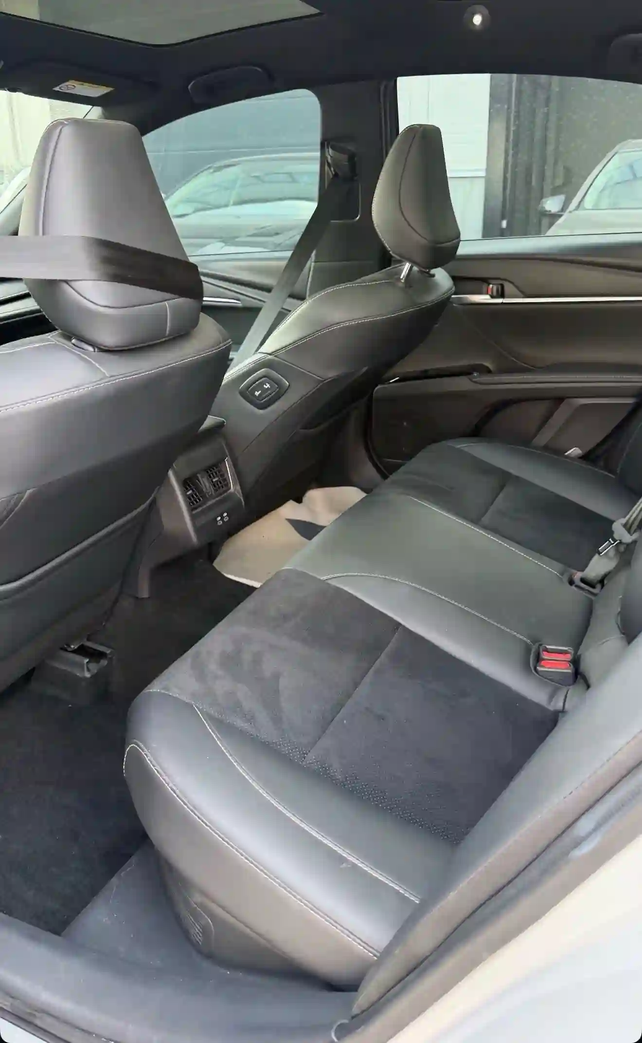 Toyota Camry 2025 — миниатюра 4