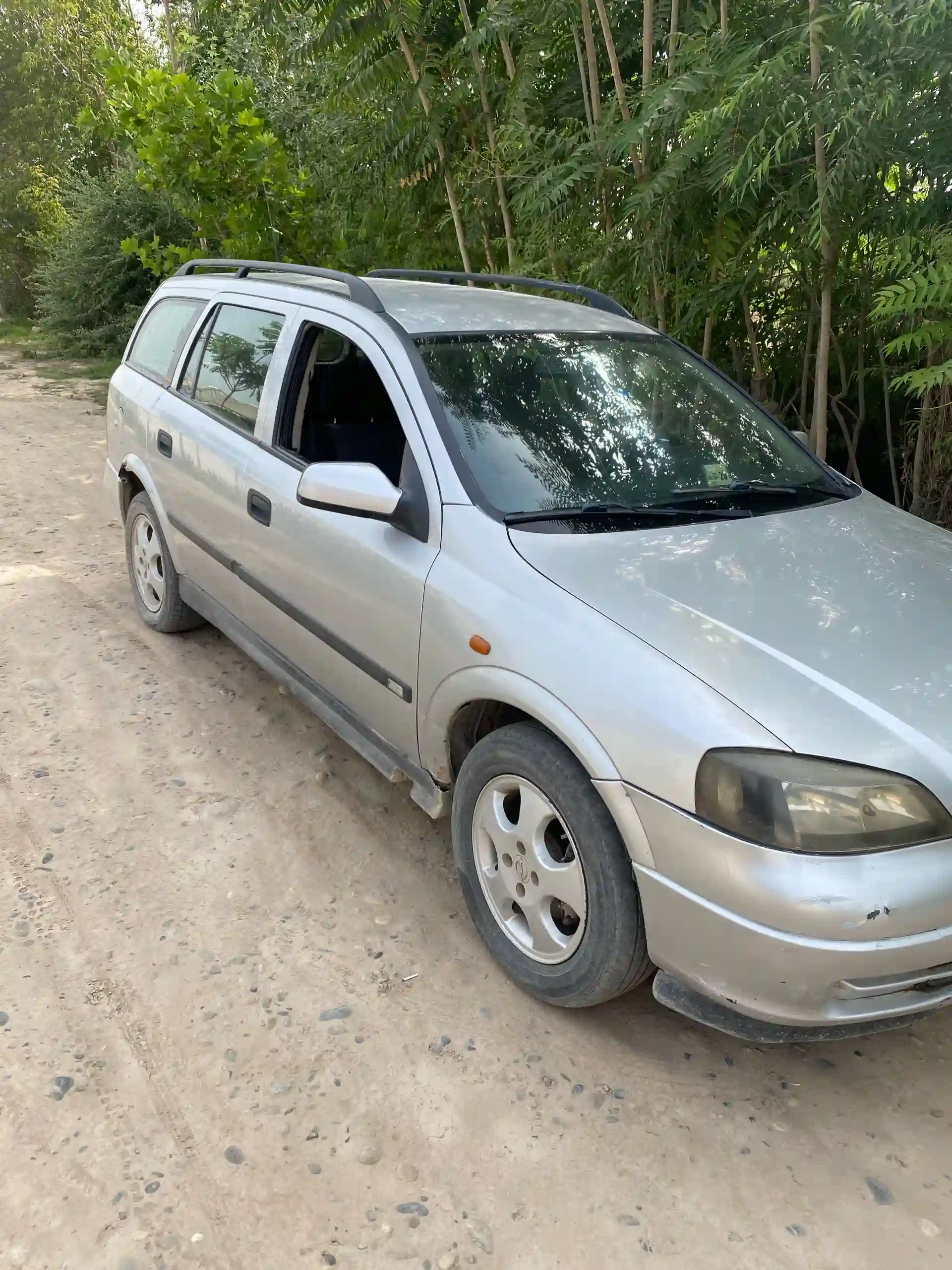 Opel Astra j 1998