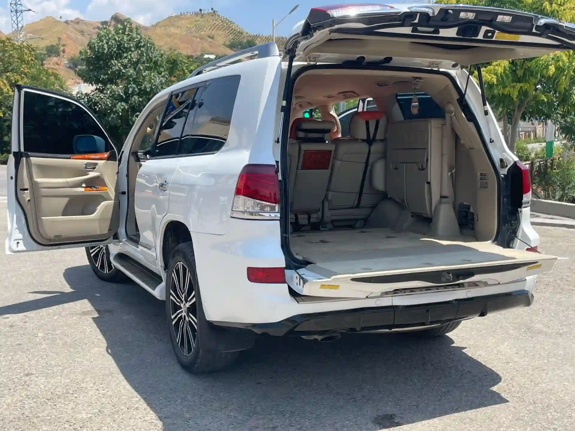 Lexus Lx series 2008