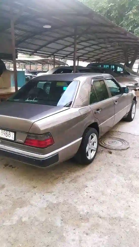 Mercedes-benz E class 1991