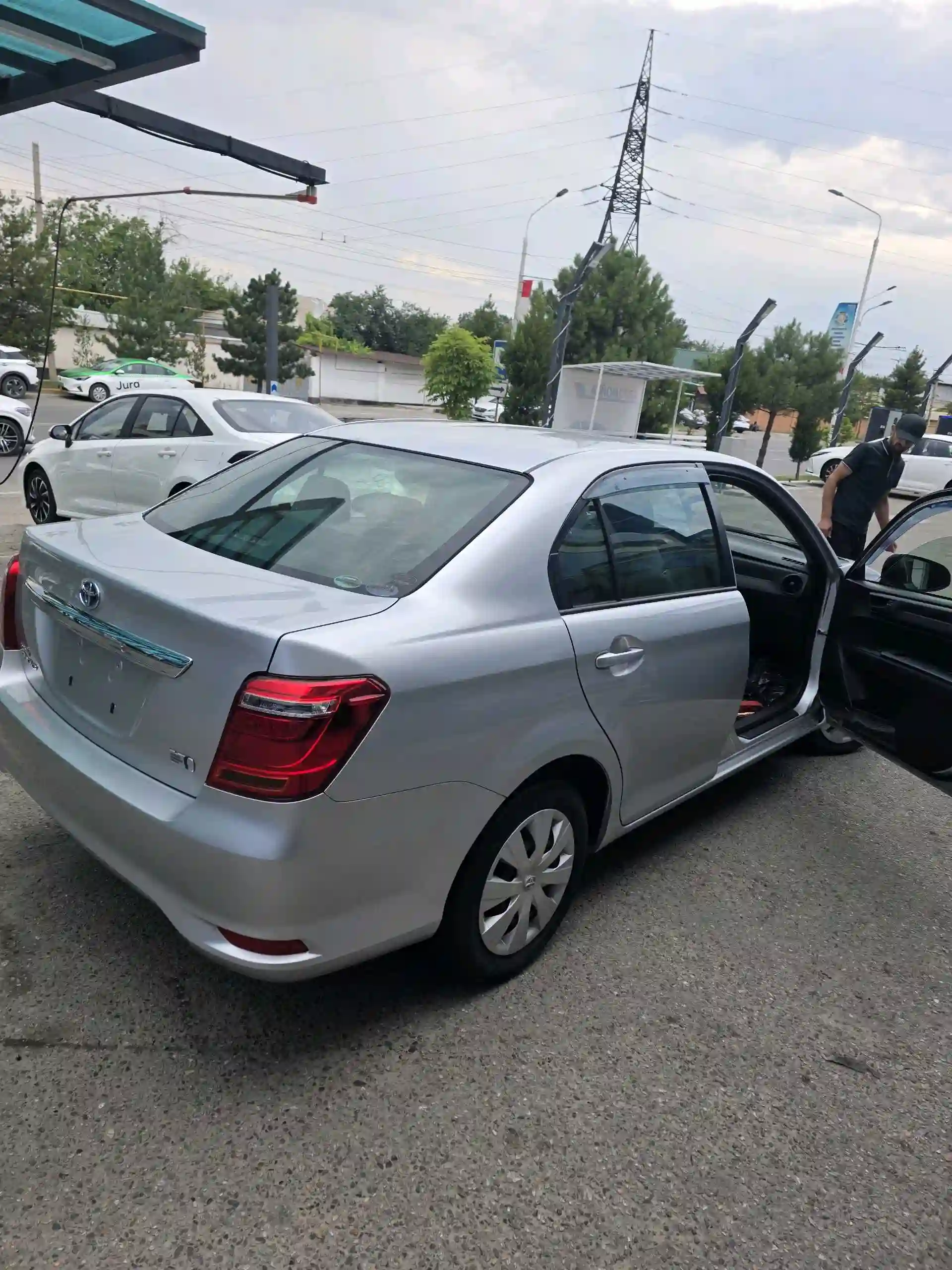 Toyota Axio 2015