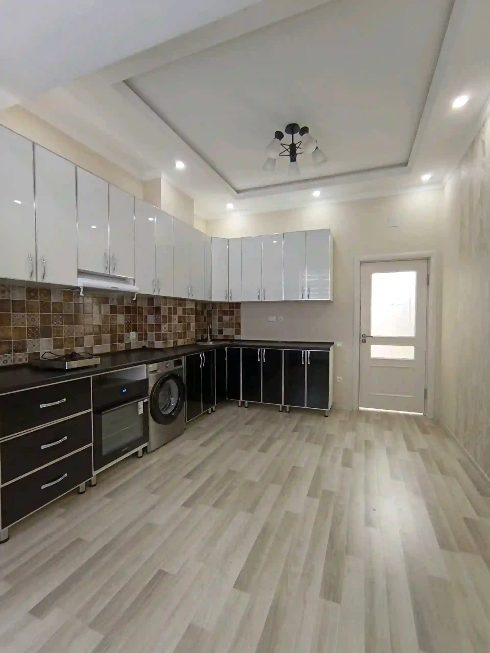2-к квартира, 6 этаж, 73 м², Сино