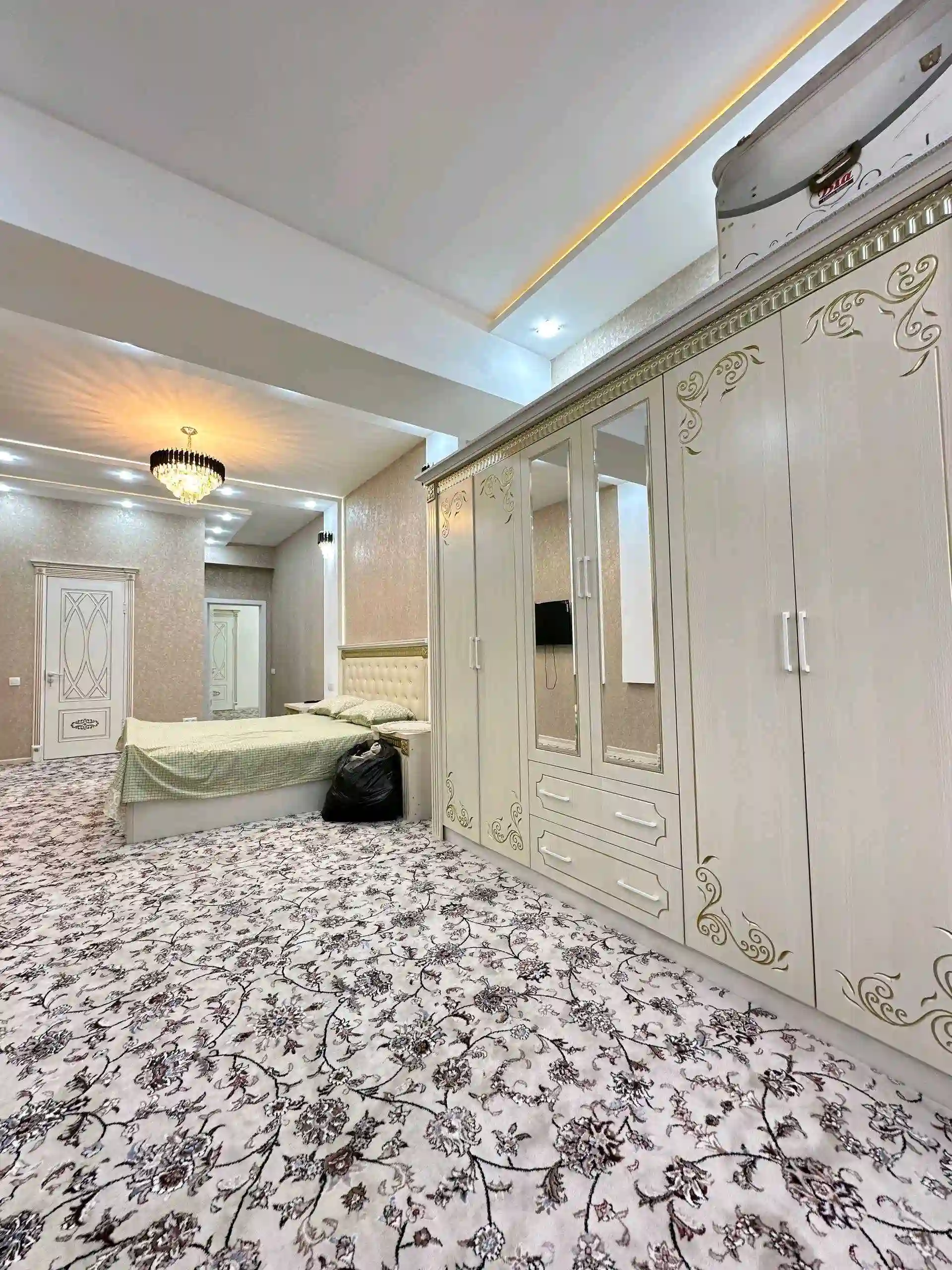 4-к квартира, 19 этаж, 143 м², Сомони