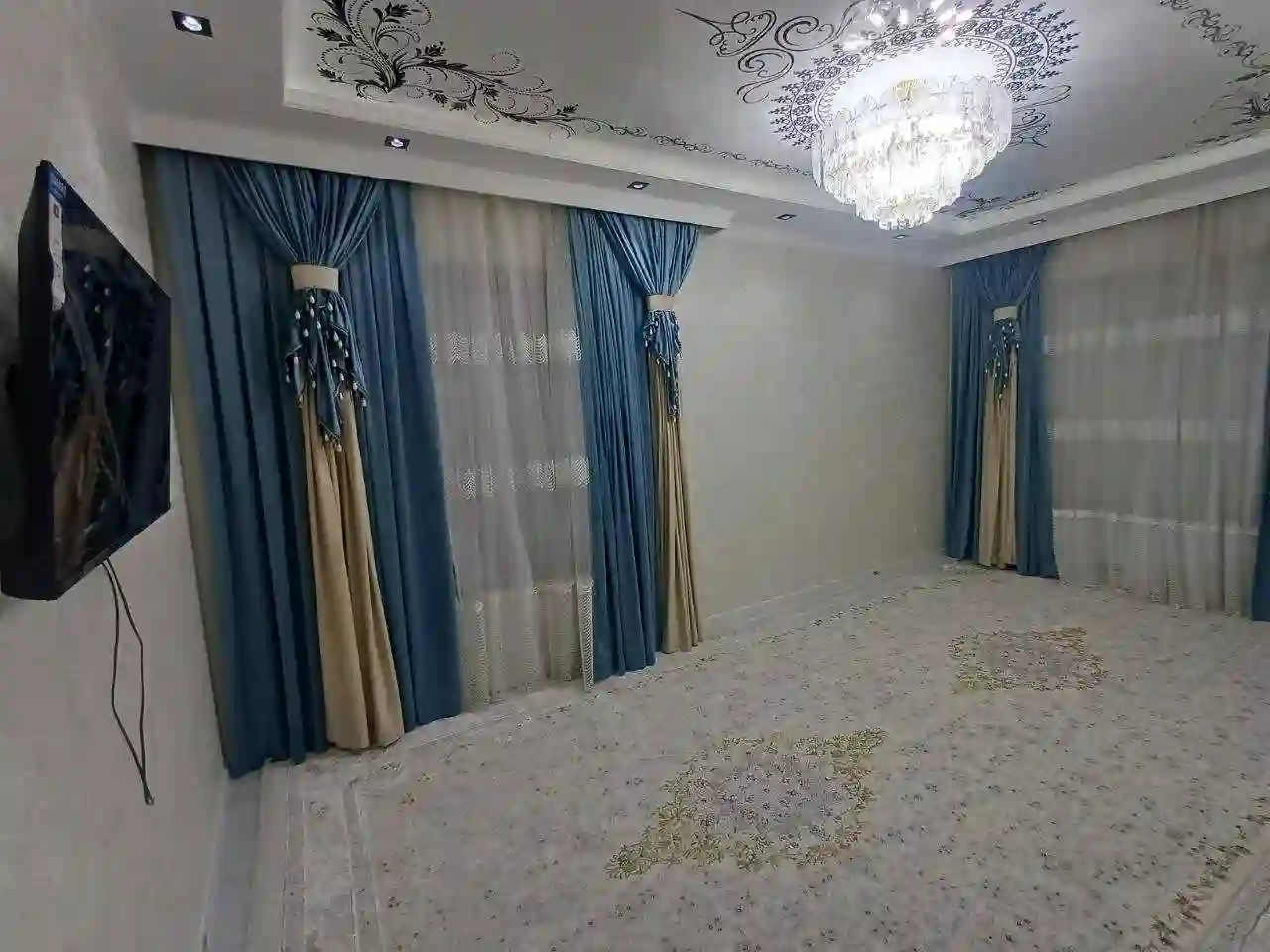 3-к квартира, 11 этаж, 89 м², Шохмансур