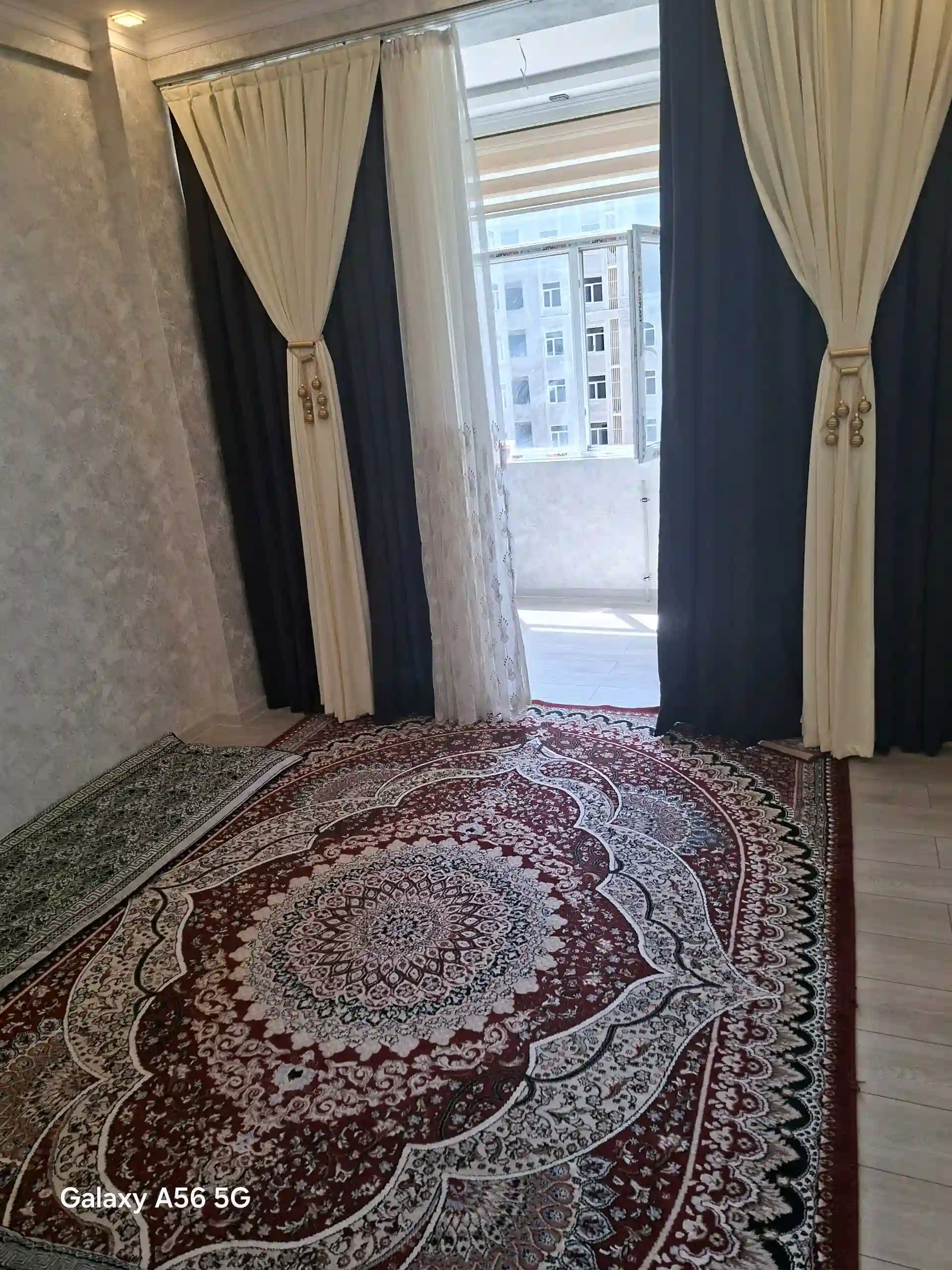 3-к квартира, 13 этаж, 80 м², Фирдавси
