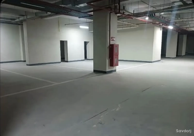 Помещение под свободное назначение, 1300м², Шохмансур