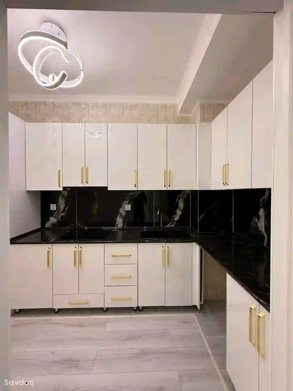 3-к квартира, 8 этаж, 72 м², Фирдавси — миниатюра 9