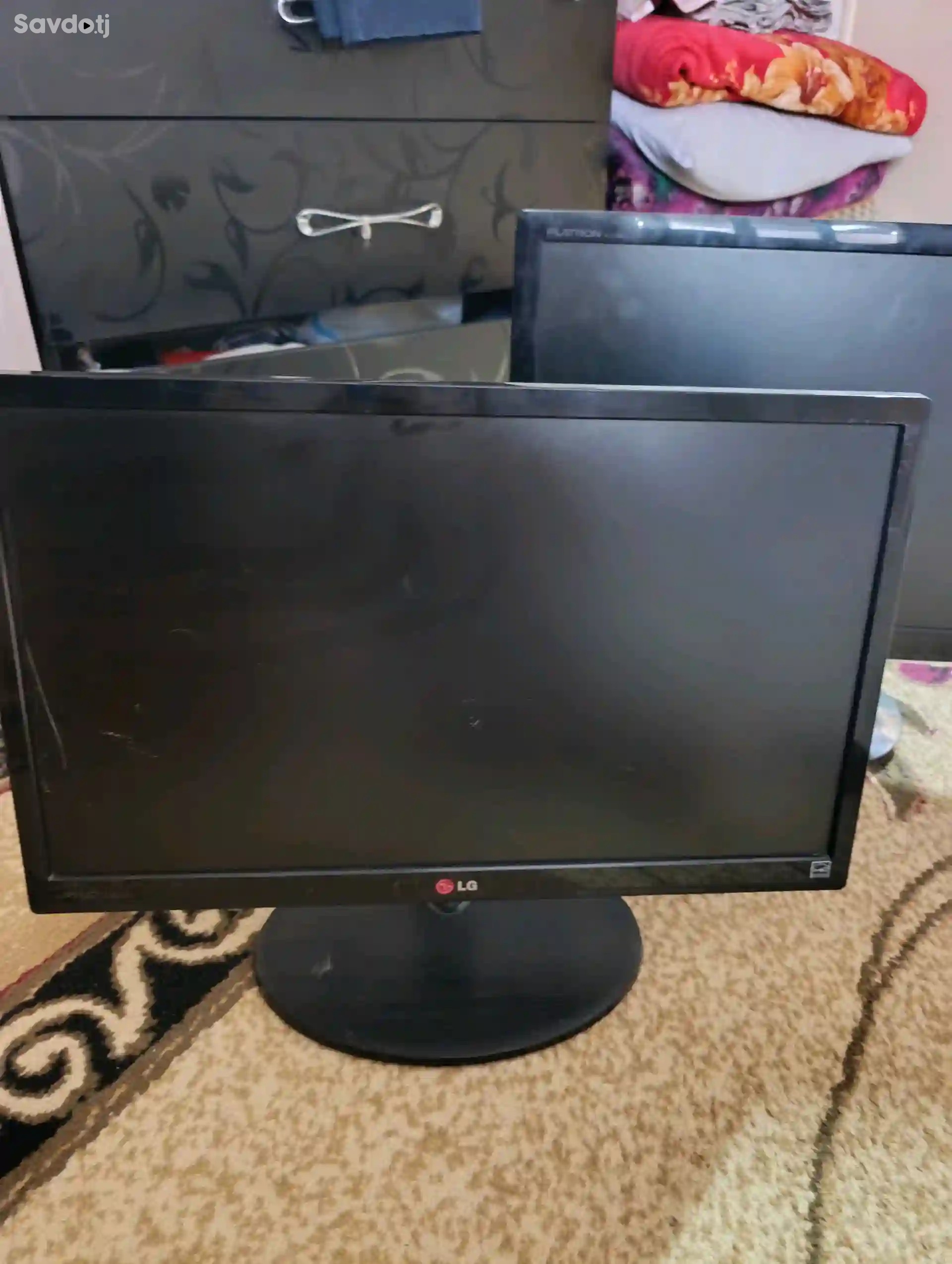 Монитор LG 22 дюйма
