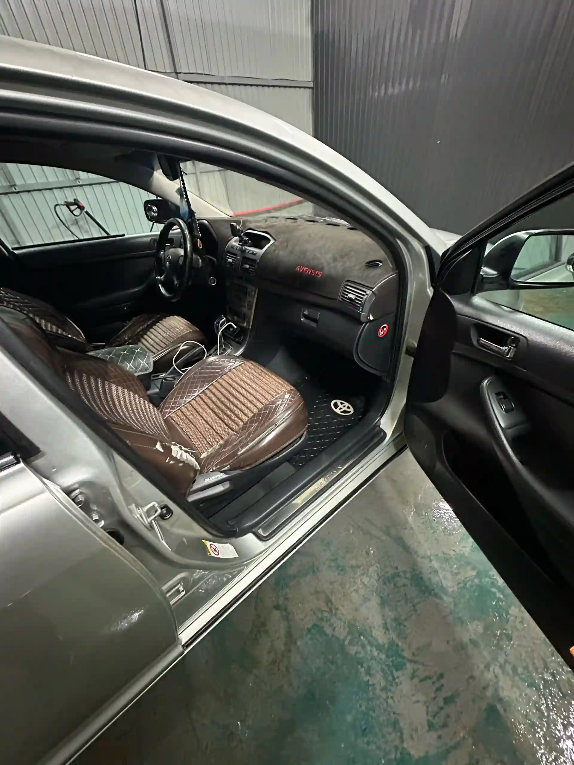 Toyota Avensis 2006