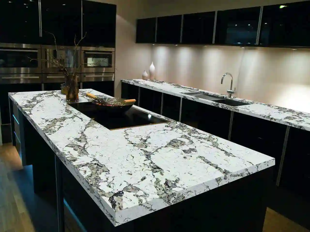 Кухонные столешницы из искусственного камня