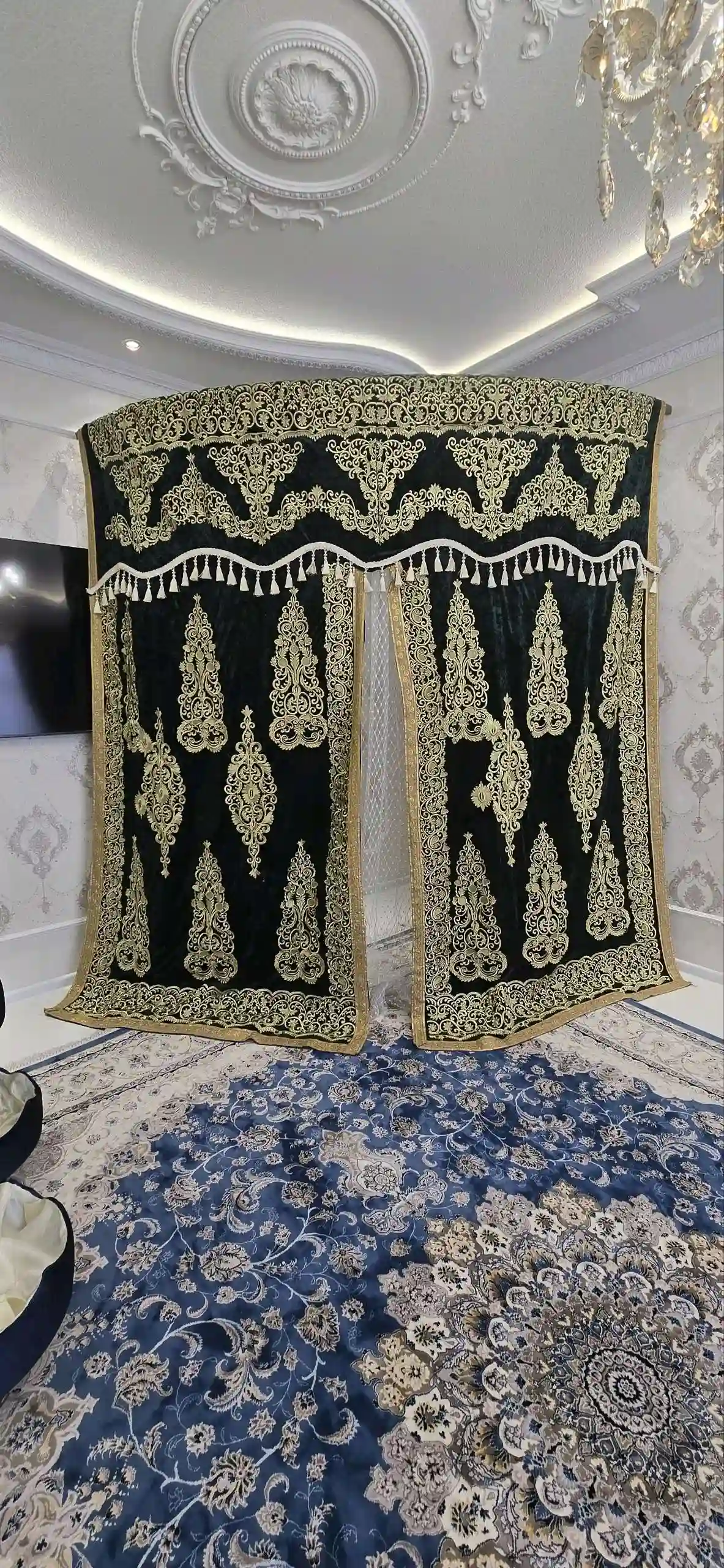 сабадхои шишаги ва чодархои Аруси аренда 
