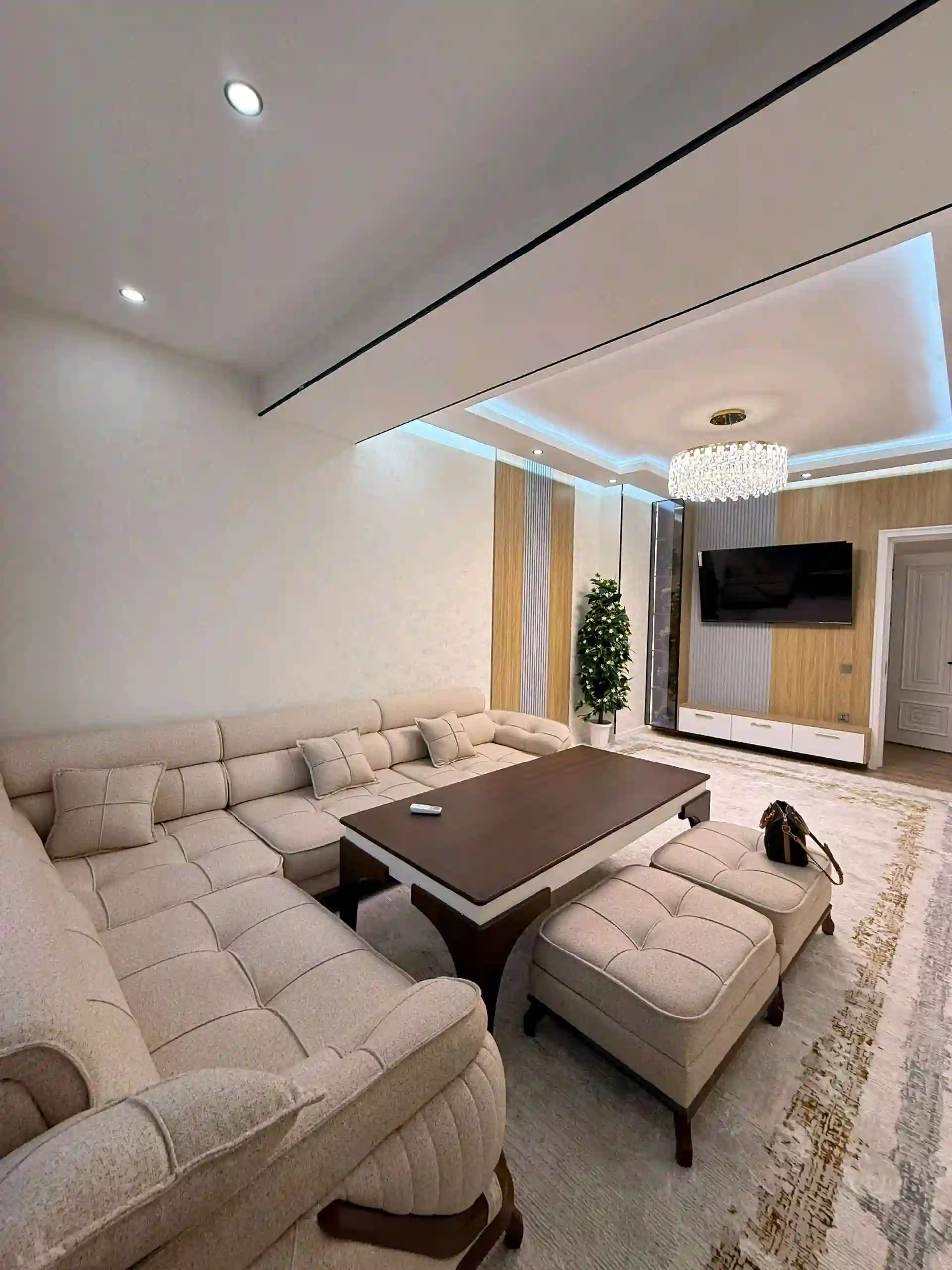 3-к квартира, 9 этаж, 103 м², 82 мкр