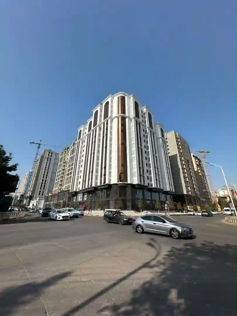 3-к квартира, 14 этаж, 110 м², зелёни базар — миниатюра 1