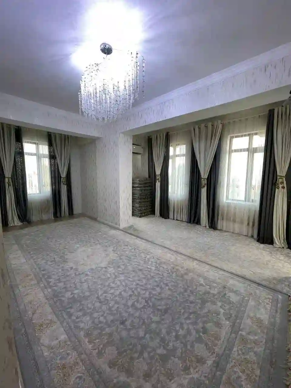 3-к квартира, 4 этаж, 100 м², И Сомони