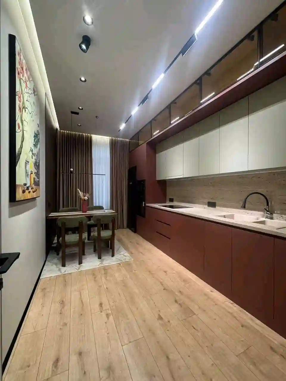 3-к квартира, 13 этаж, 101 м², Овир