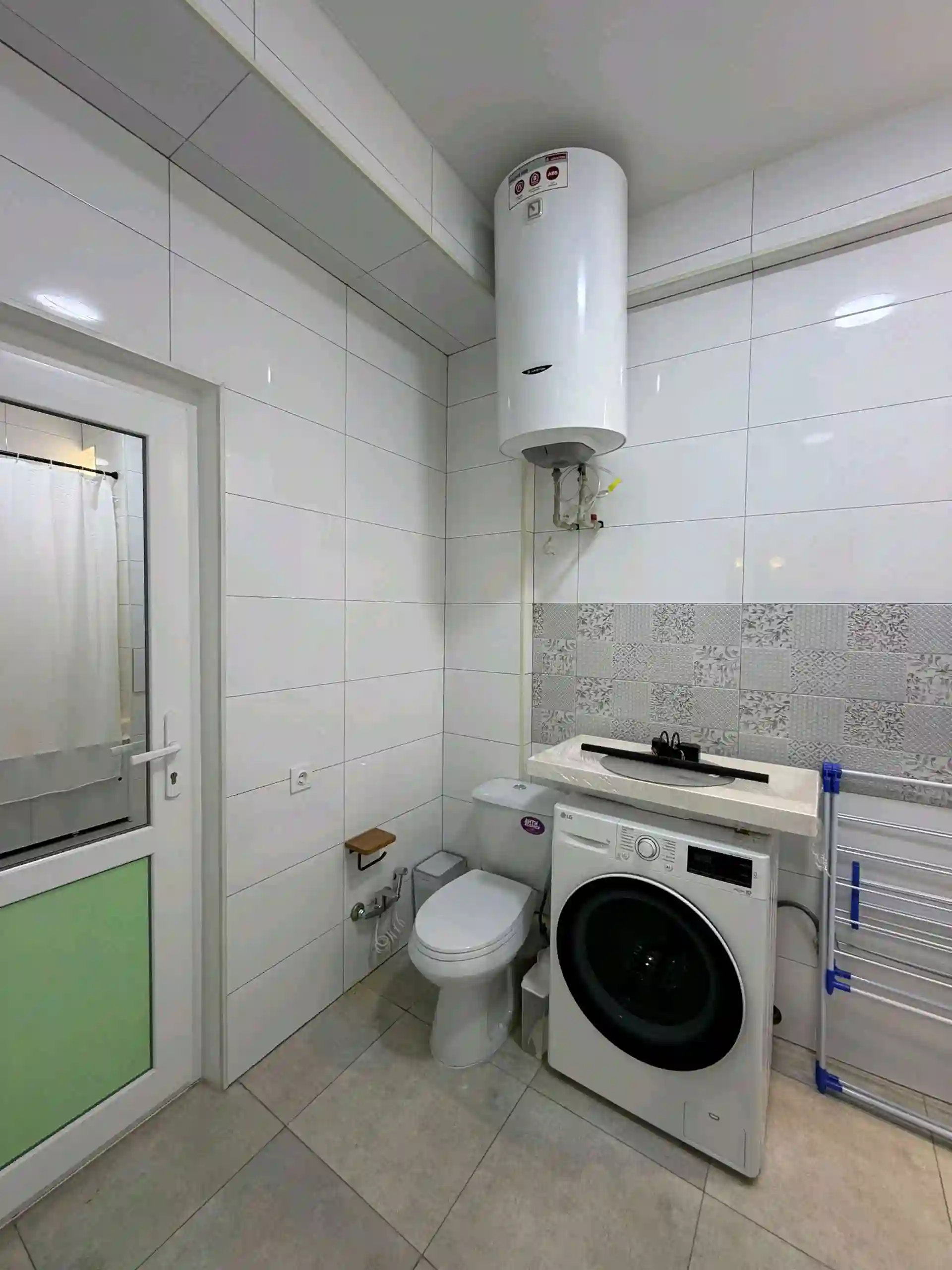 3-к квартира, 14 этаж, 123 м², Айни 53