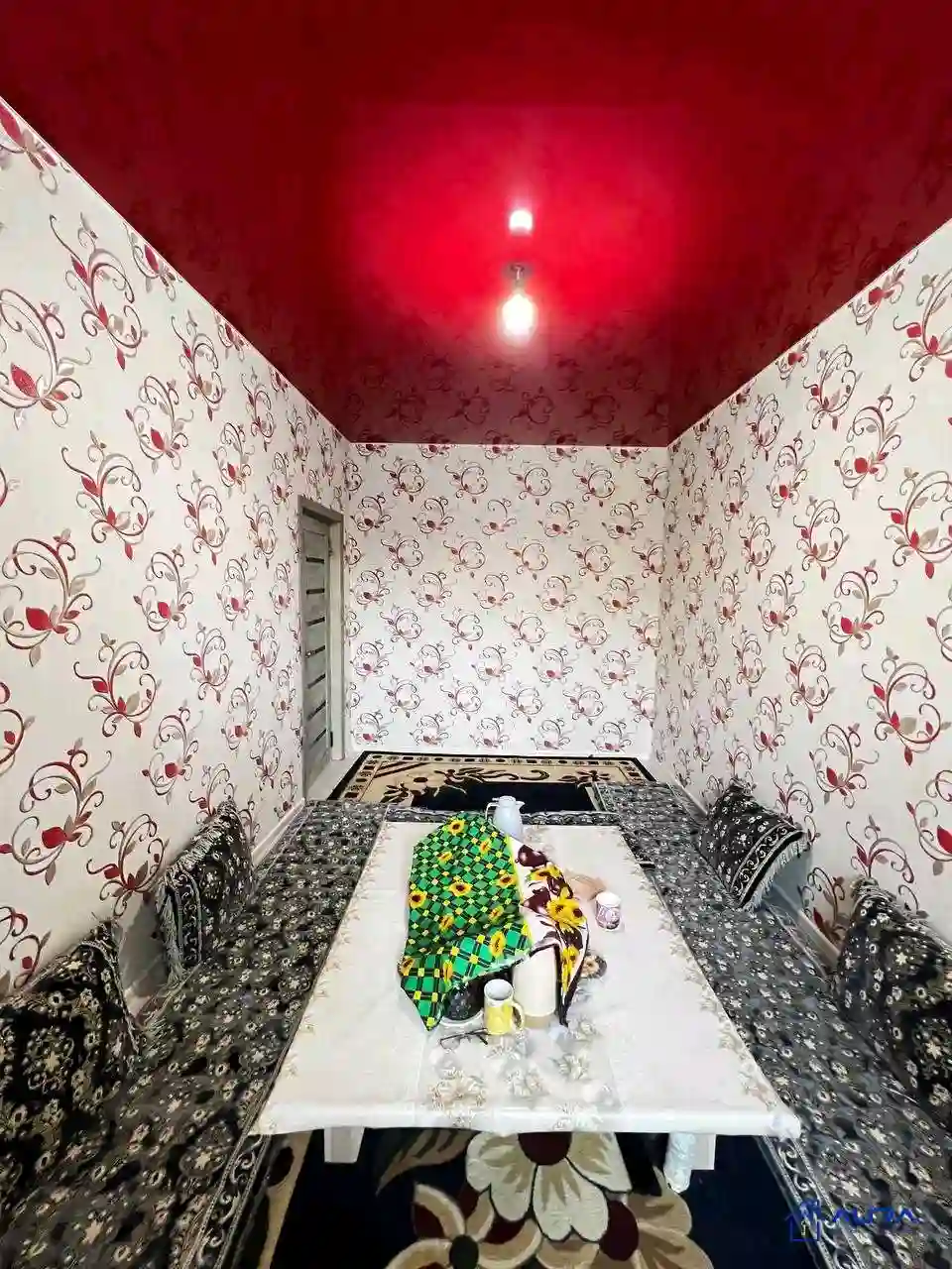 3-к квартира, 3 этаж, 100 м², Фирдавси