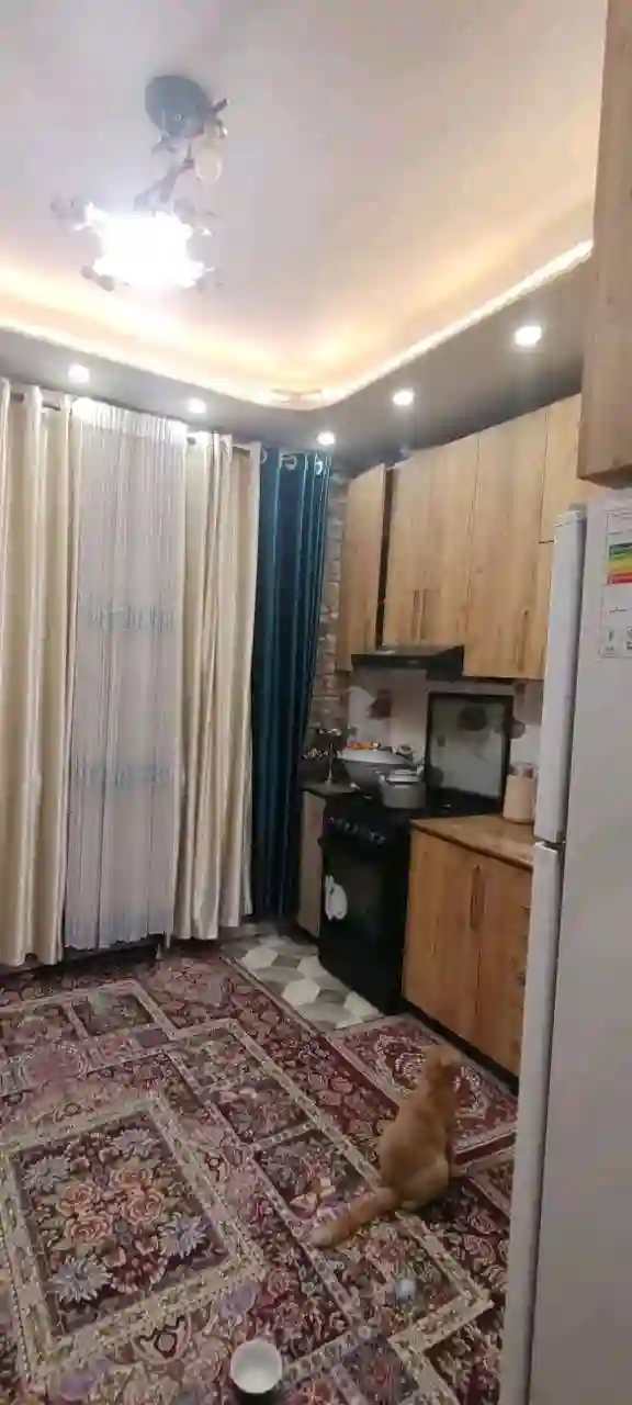 3-к квартира, 4 этаж, 77 м², фирдавси