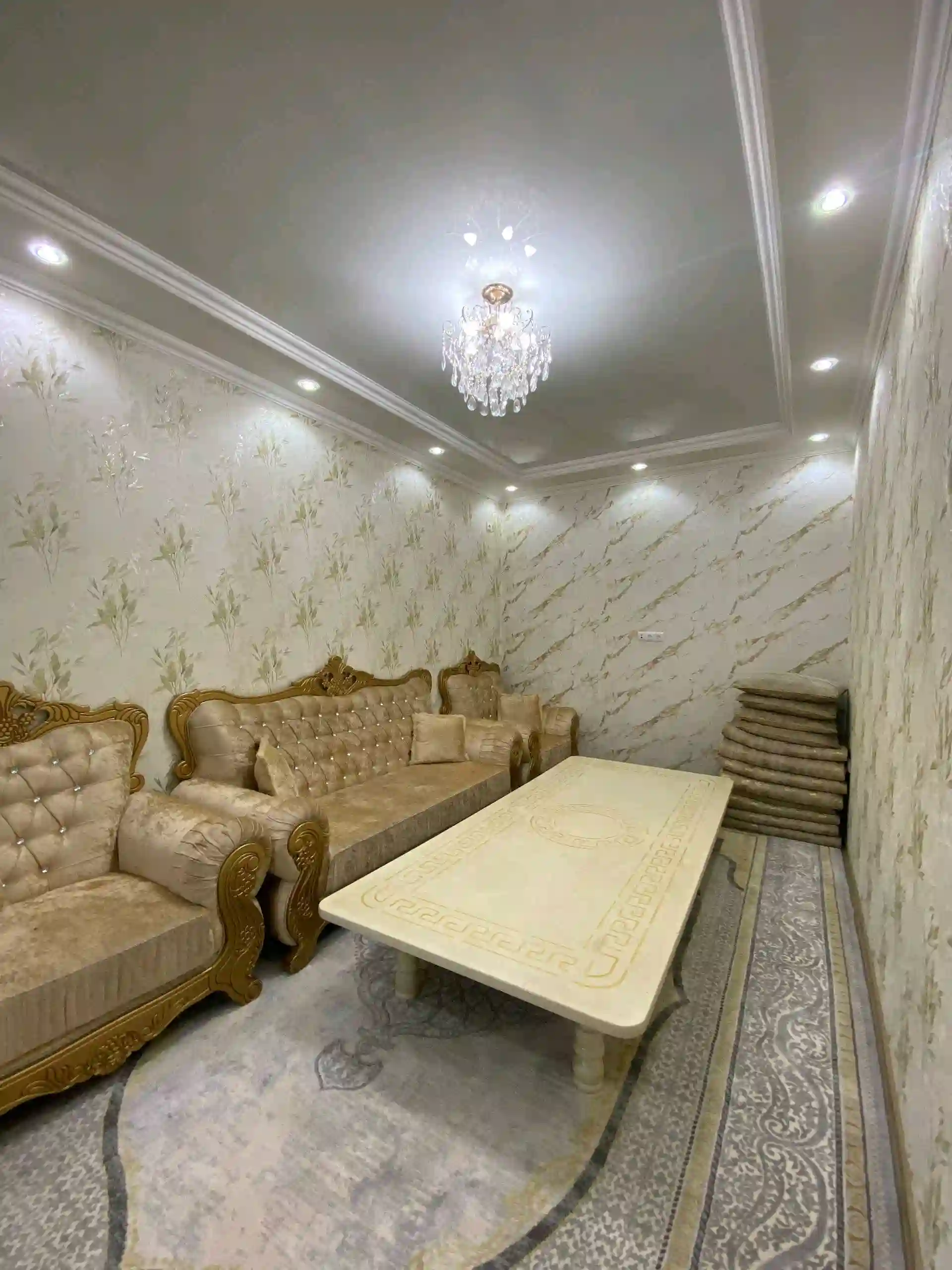 2 этажный, 4-комн. дом, 220 м², 2 соток, Фирдавси