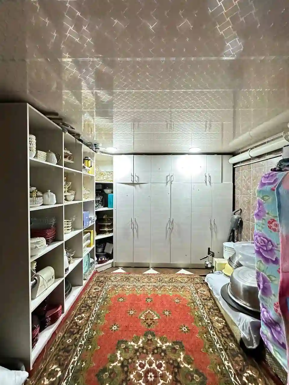 2 этажный, 7-комн. дом, 400 м², 2 соток, Сино