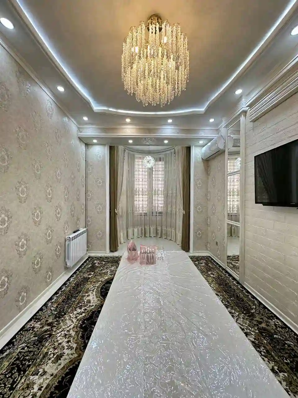 2 этажный, 7-комн. дом, 400 м², 2 соток, Сино