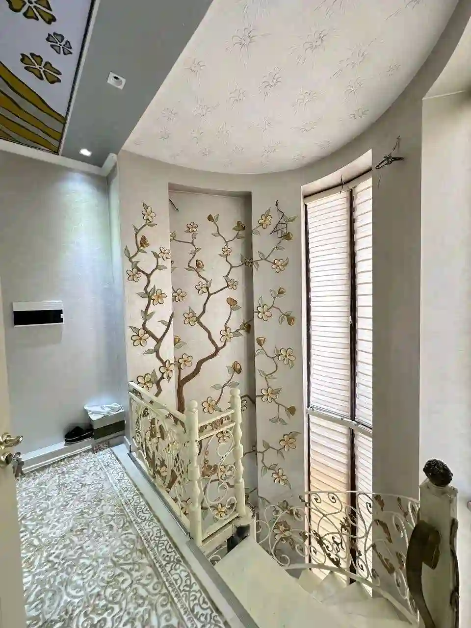 2 этажный, 7-комн. дом, 400 м², 2 соток, Сино