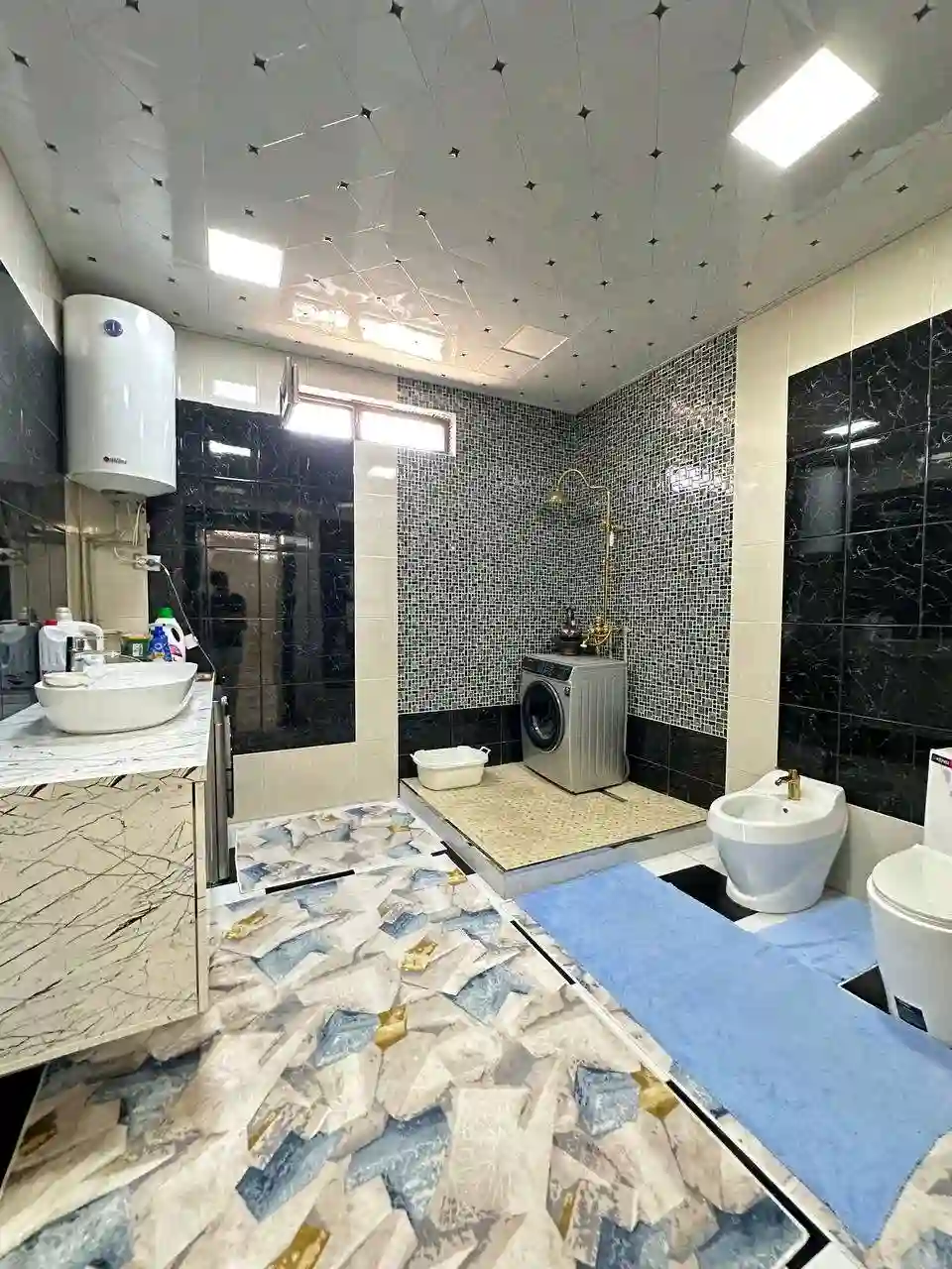 2 этажный, 7-комн. дом, 400 м², 2 соток, Сино
