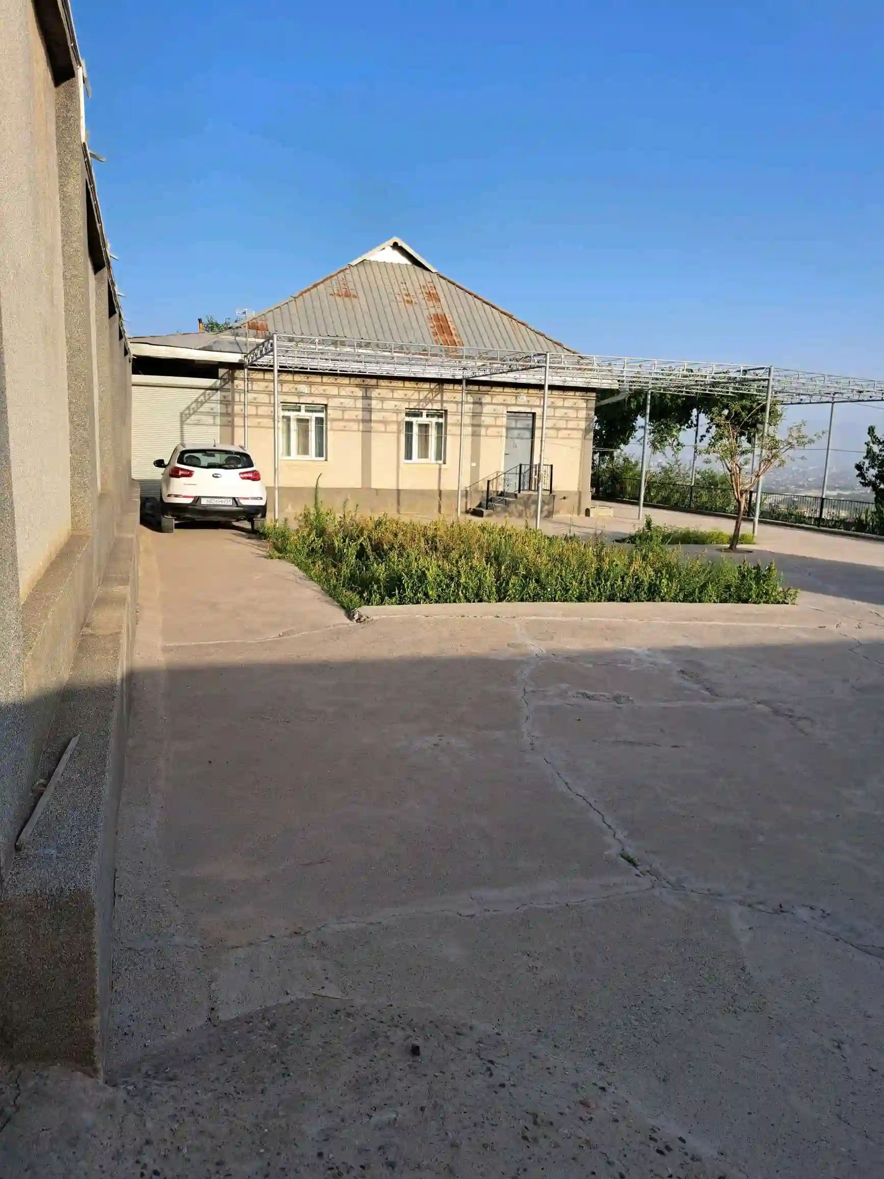1 этажный, 6-комн. дом, 250 м², 12 соток, Сино — миниатюра 3