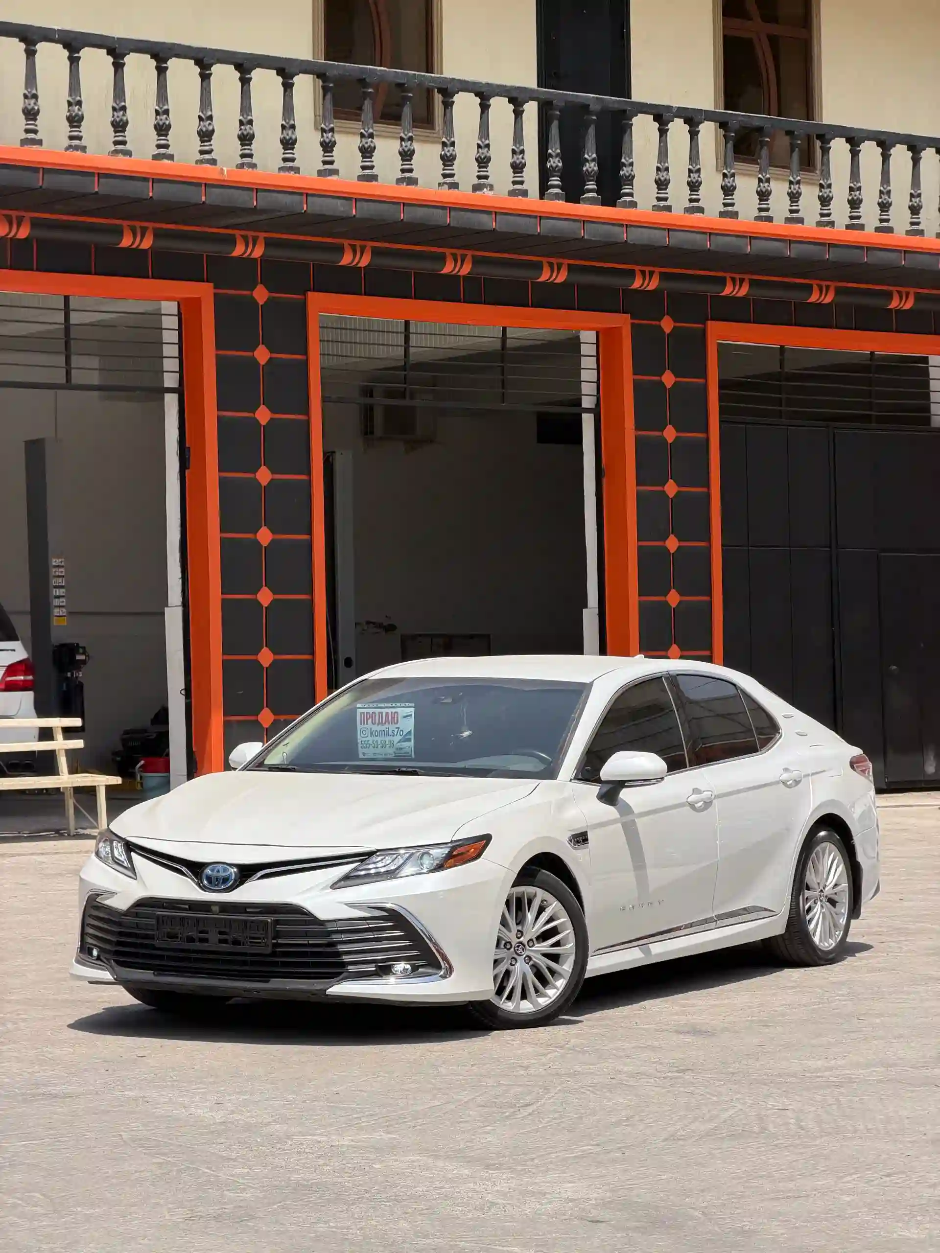 Toyota Camry 2019 — миниатюра 3