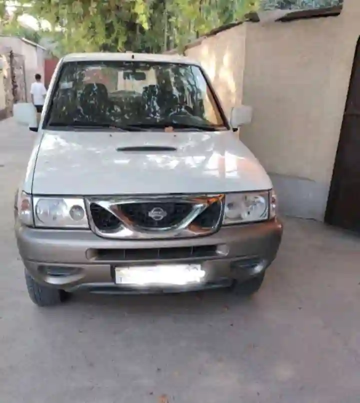 Nissan Terrano ii 2001