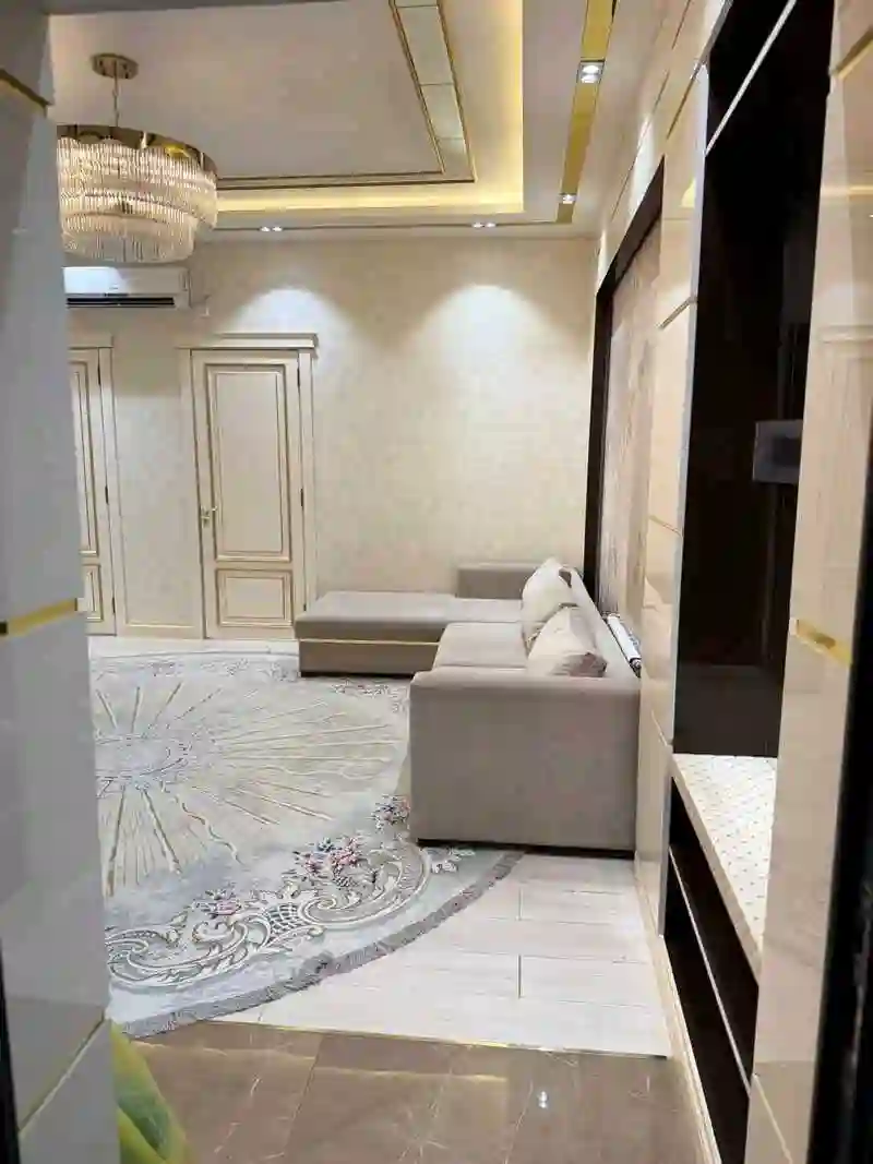 3-к квартира, 2 этаж, 108 м², 103 мкр