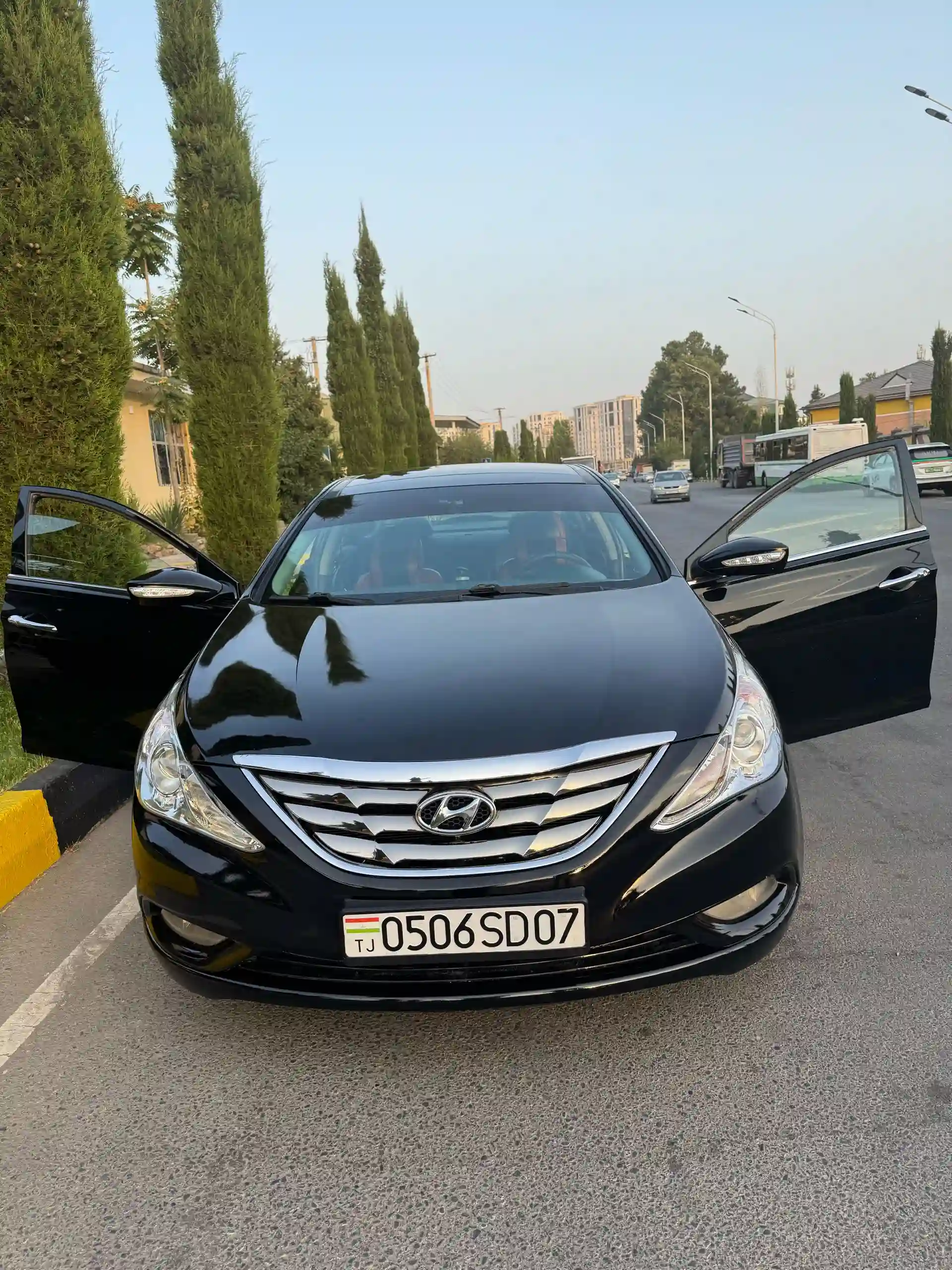 Hyundai Sonata 2011