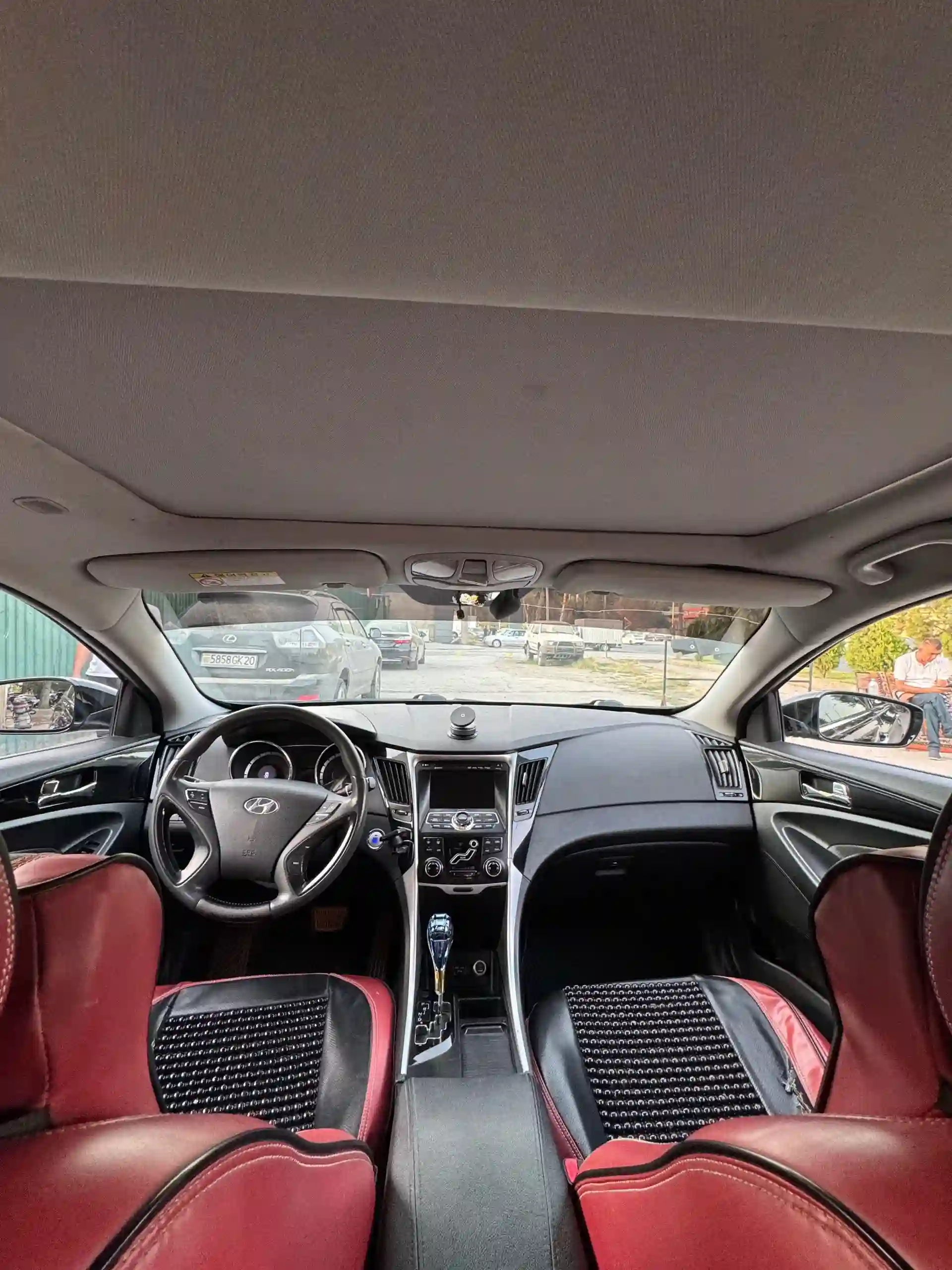 Hyundai Sonata 2011