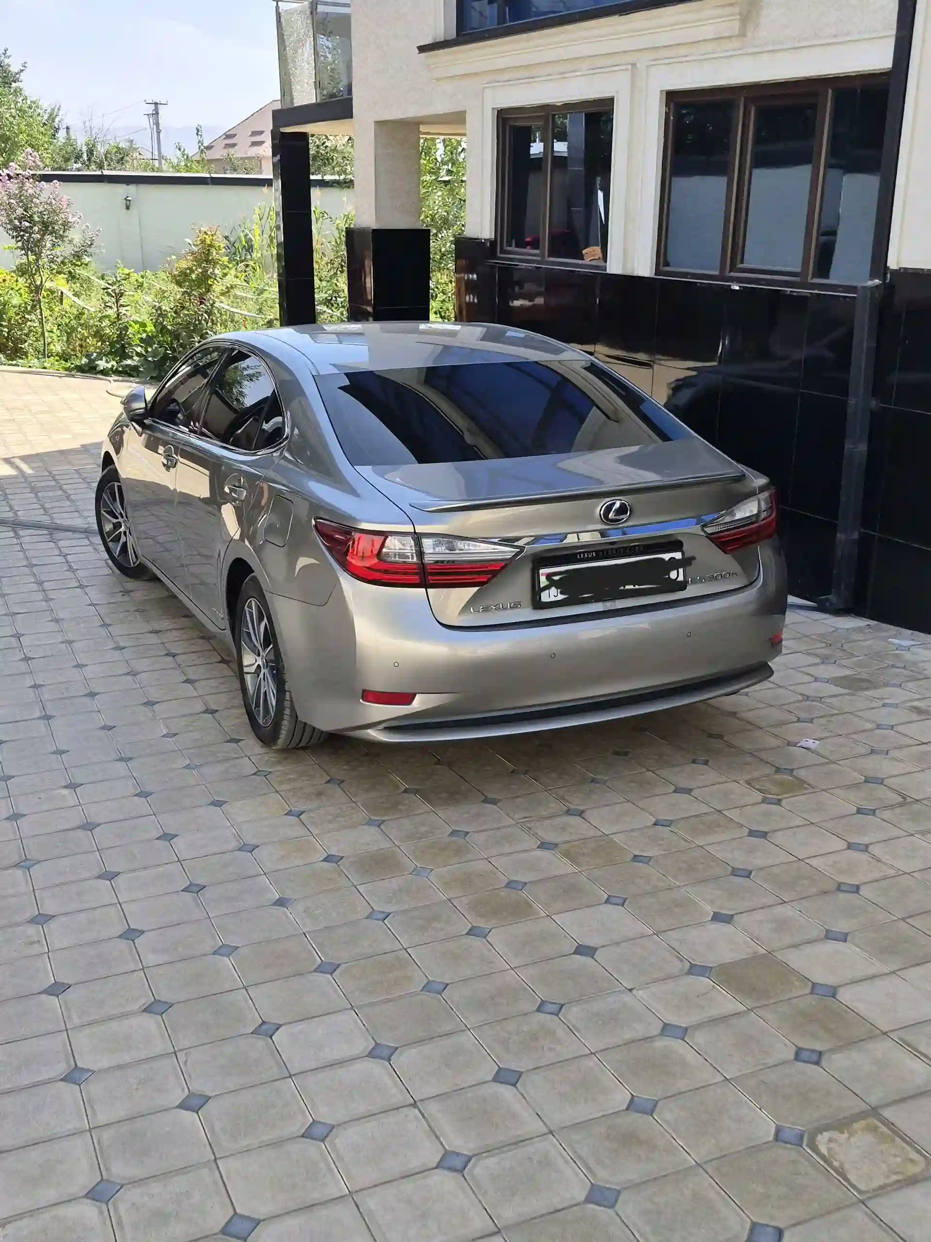 Lexus Es series 2017 — миниатюра 5