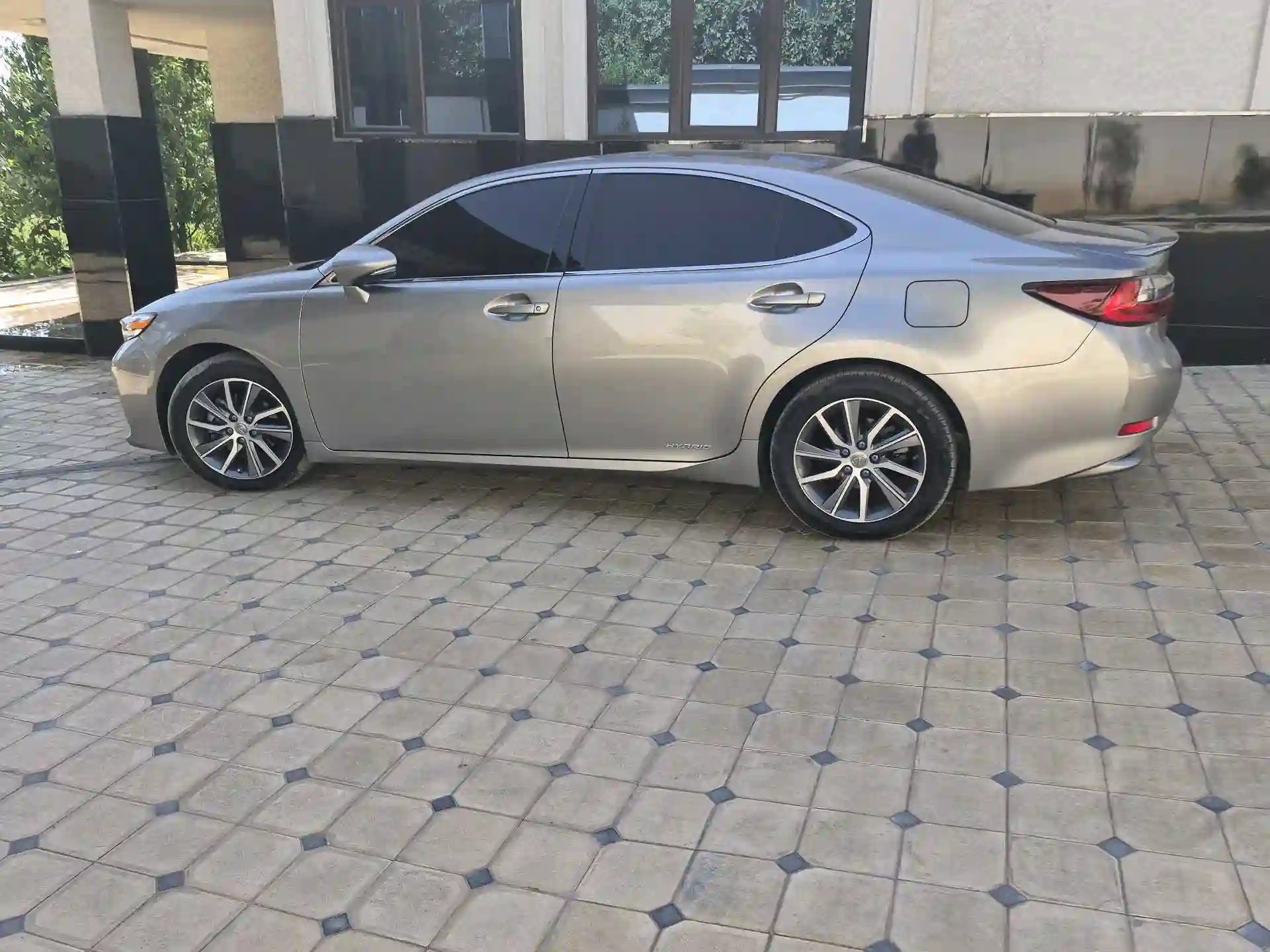 Lexus Es series 2017 — миниатюра 4