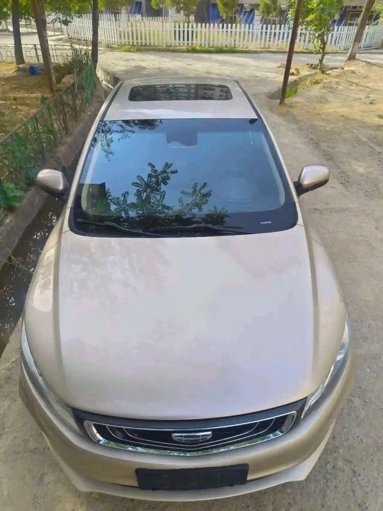 Geely Emgrand 2019
