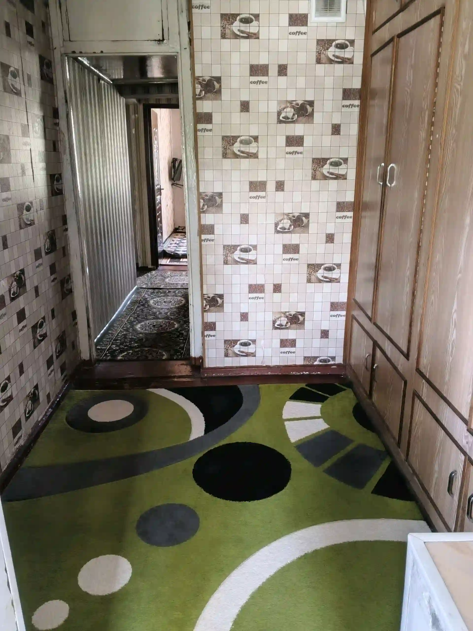 4-к квартира, 3 этаж, 61 м², Фирдавси